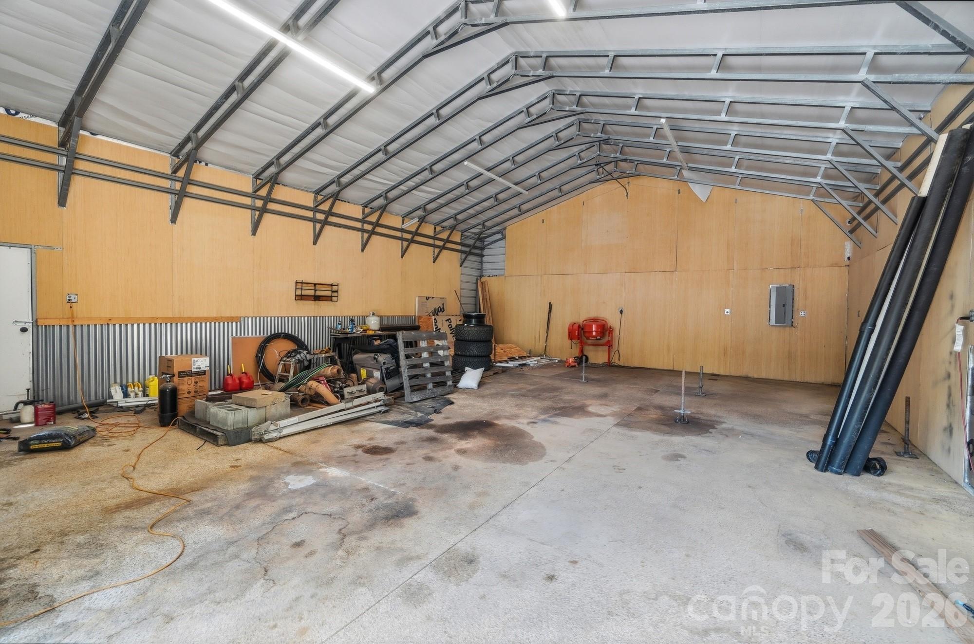 main property photo 39