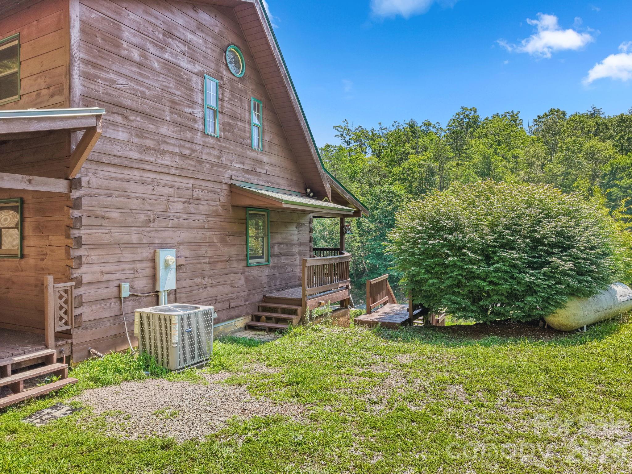 main property photo 39