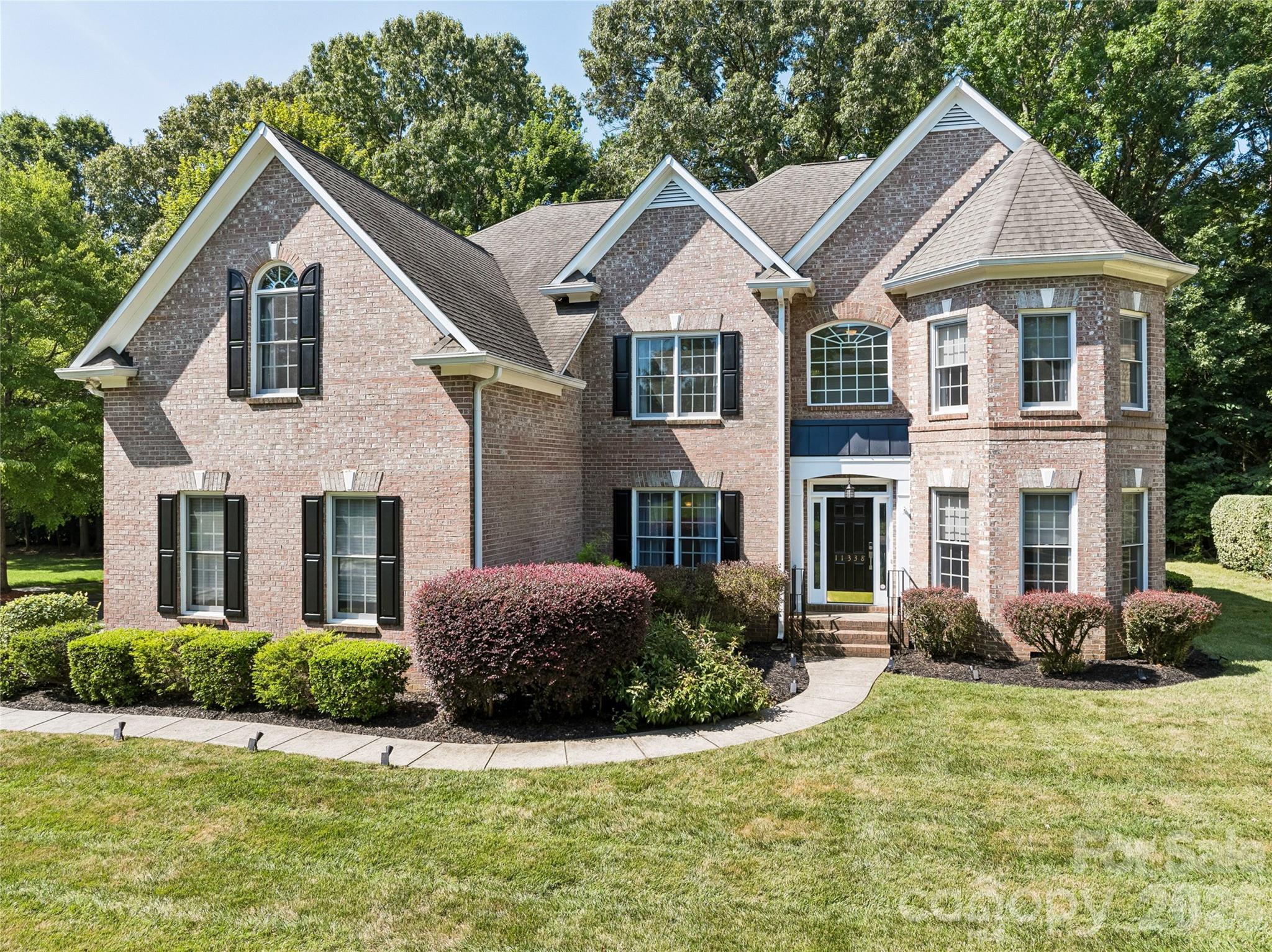 main property photo 35