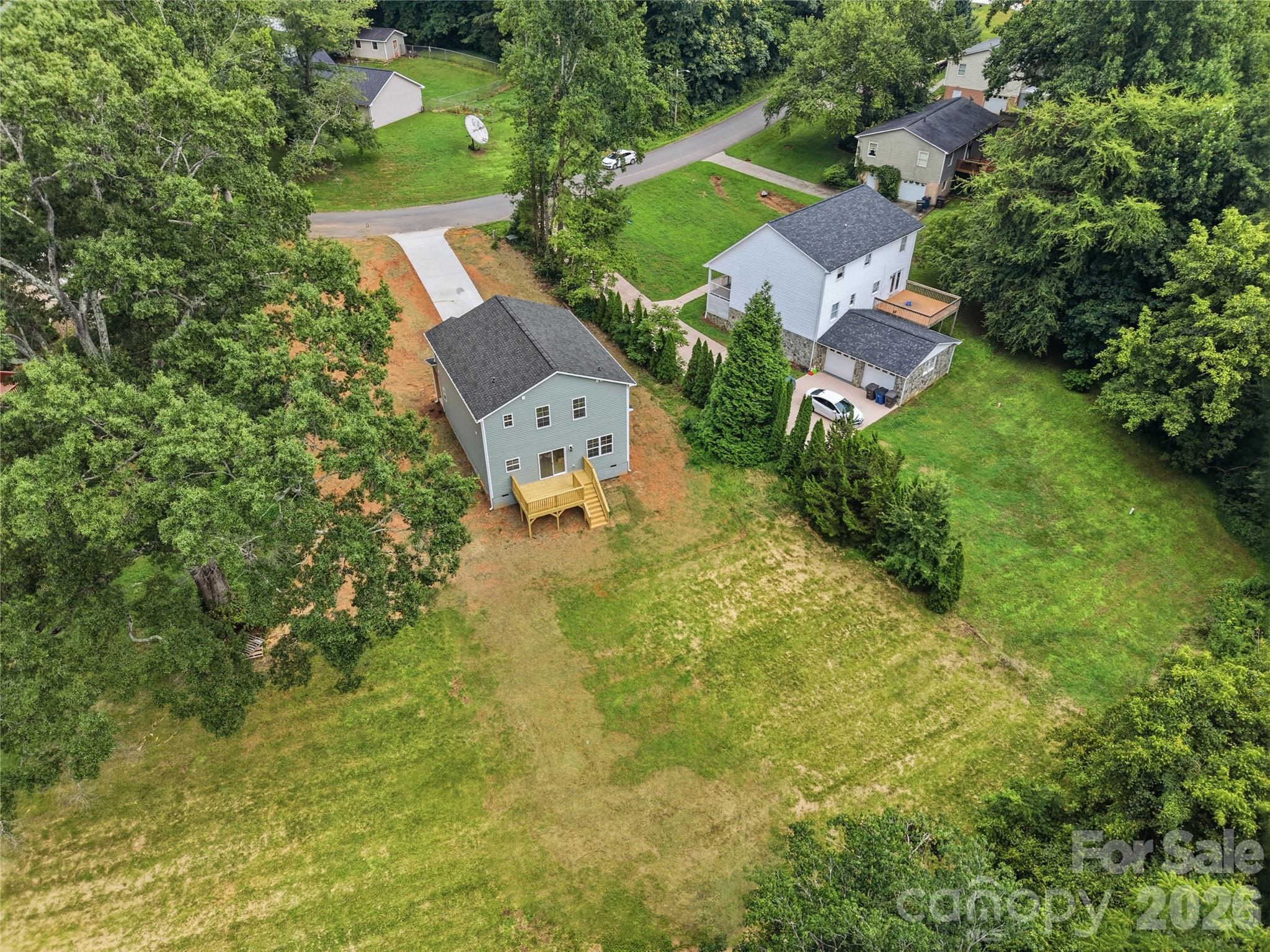 main property photo 41