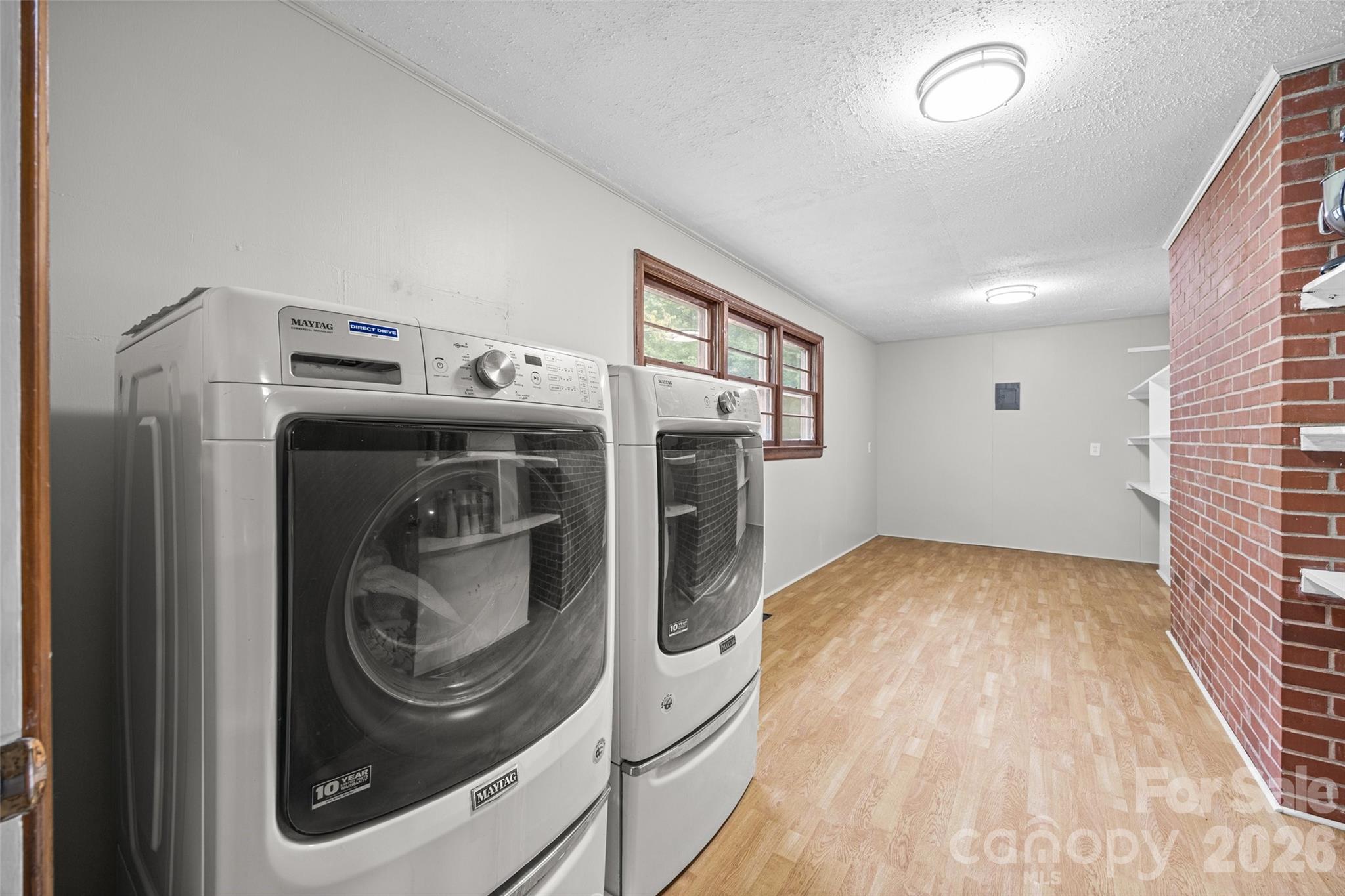 main property photo 14