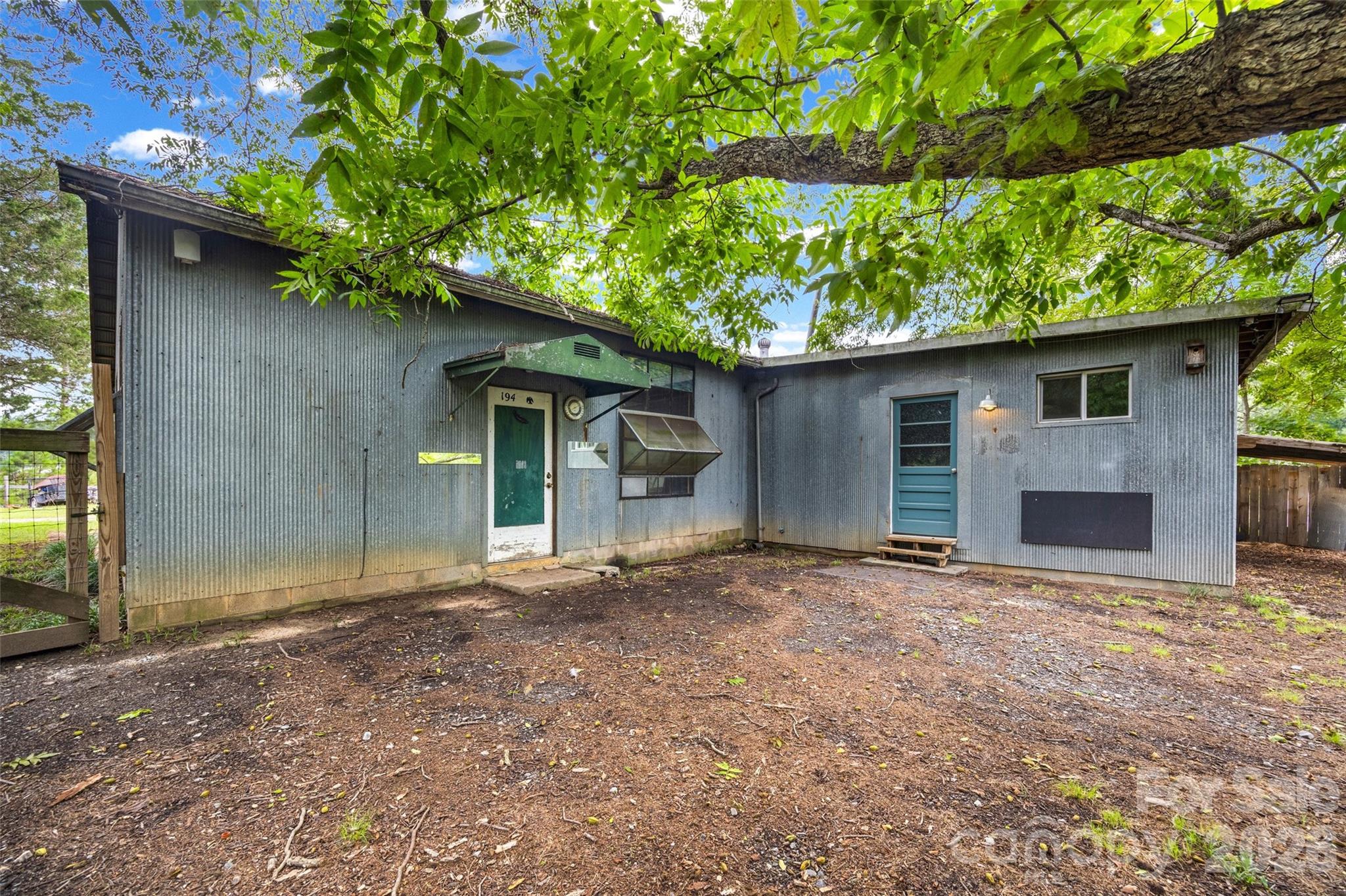 main property photo 25
