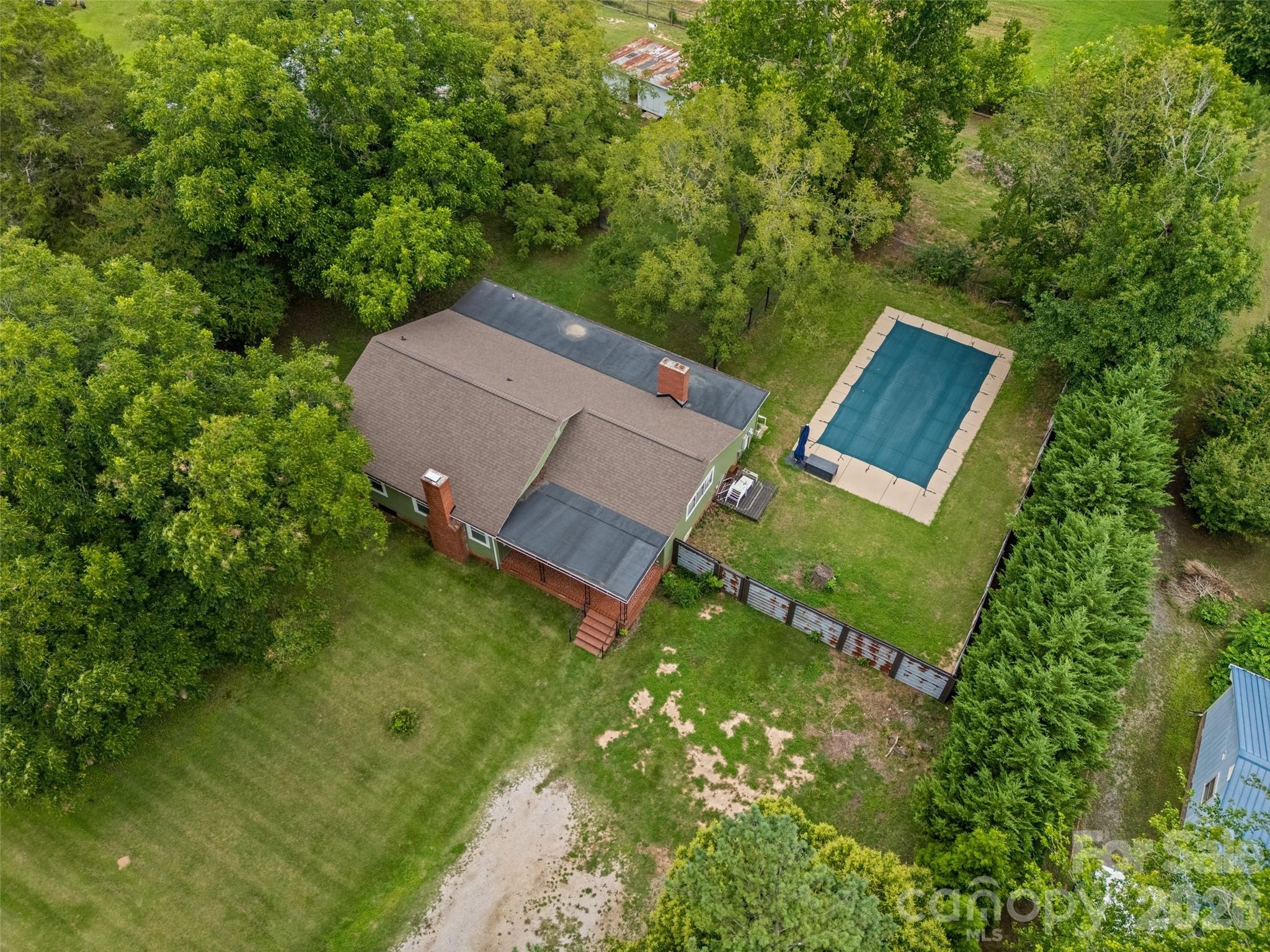 main property photo 43