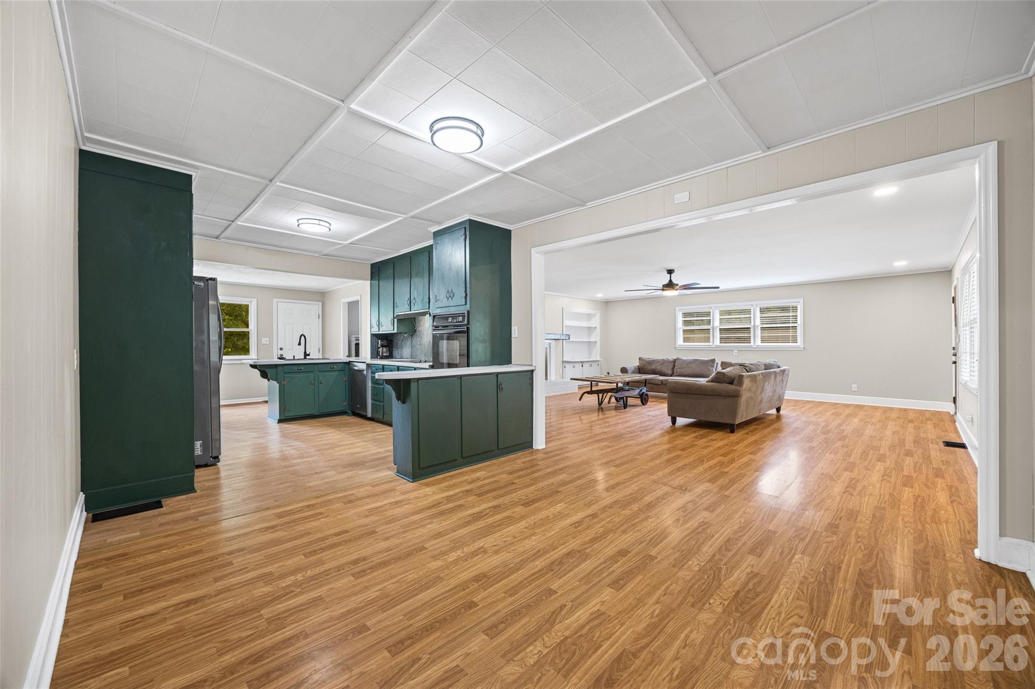 main property photo 7