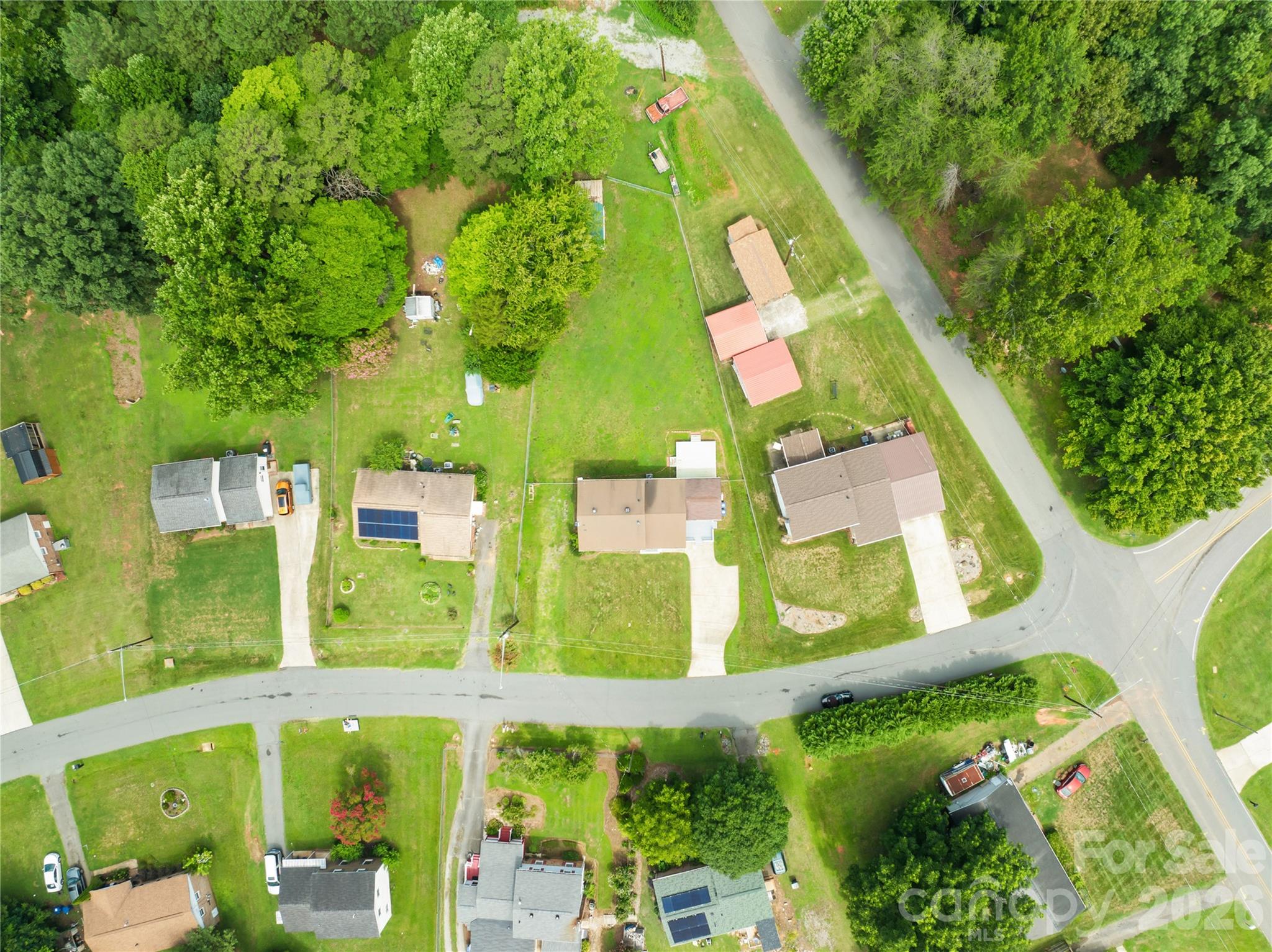 main property photo 29
