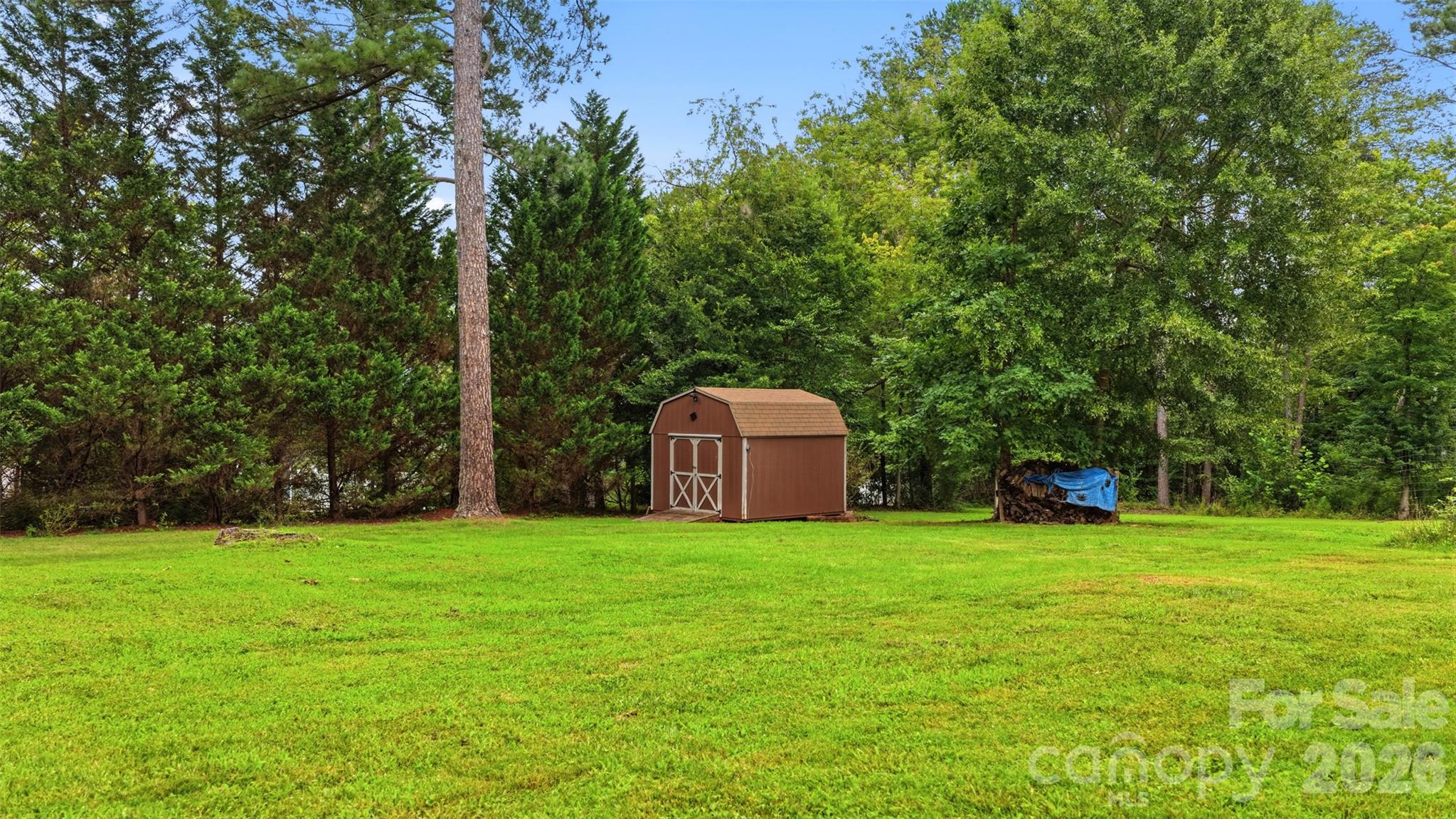 main property photo 19