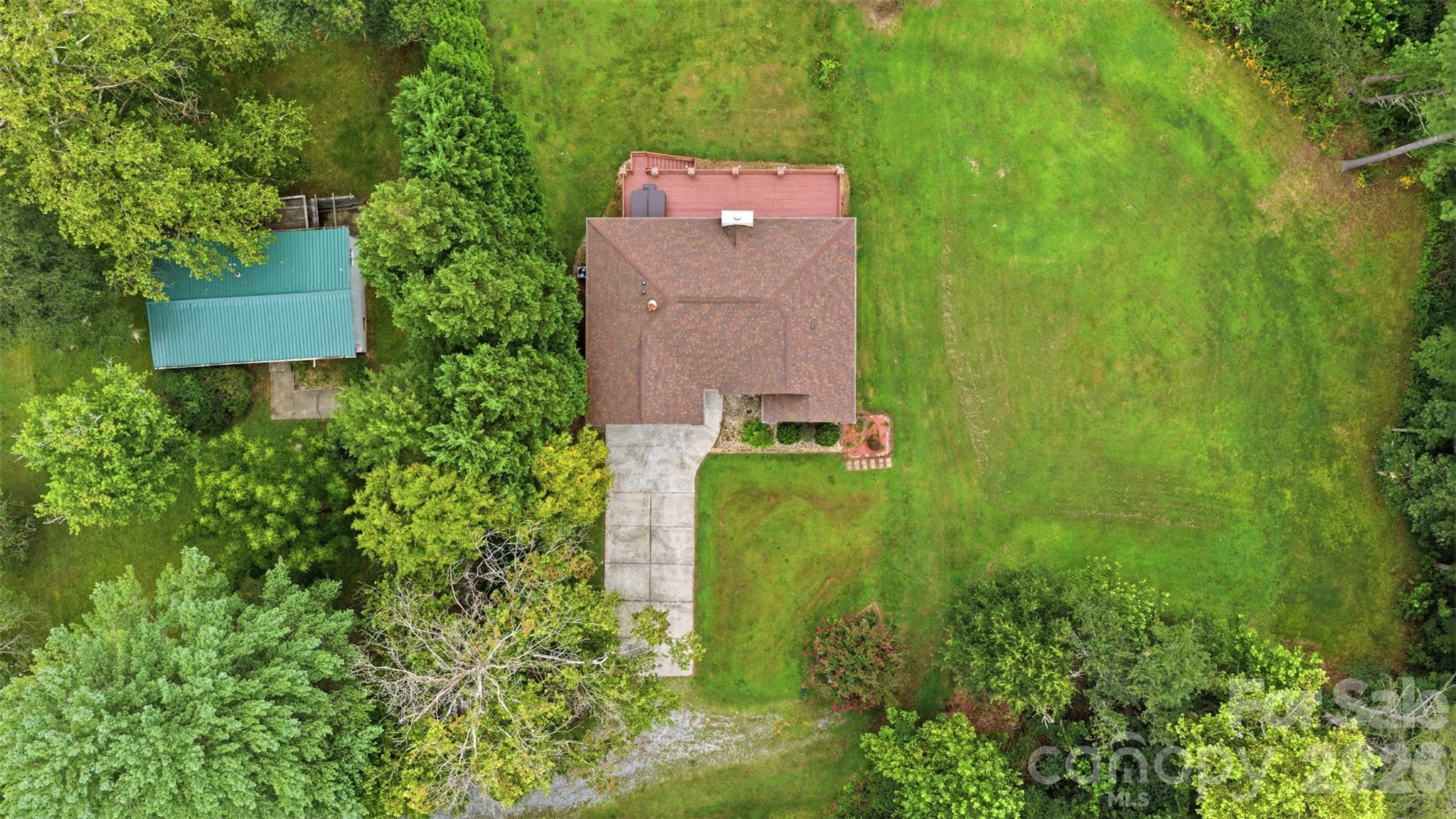 main property photo 26