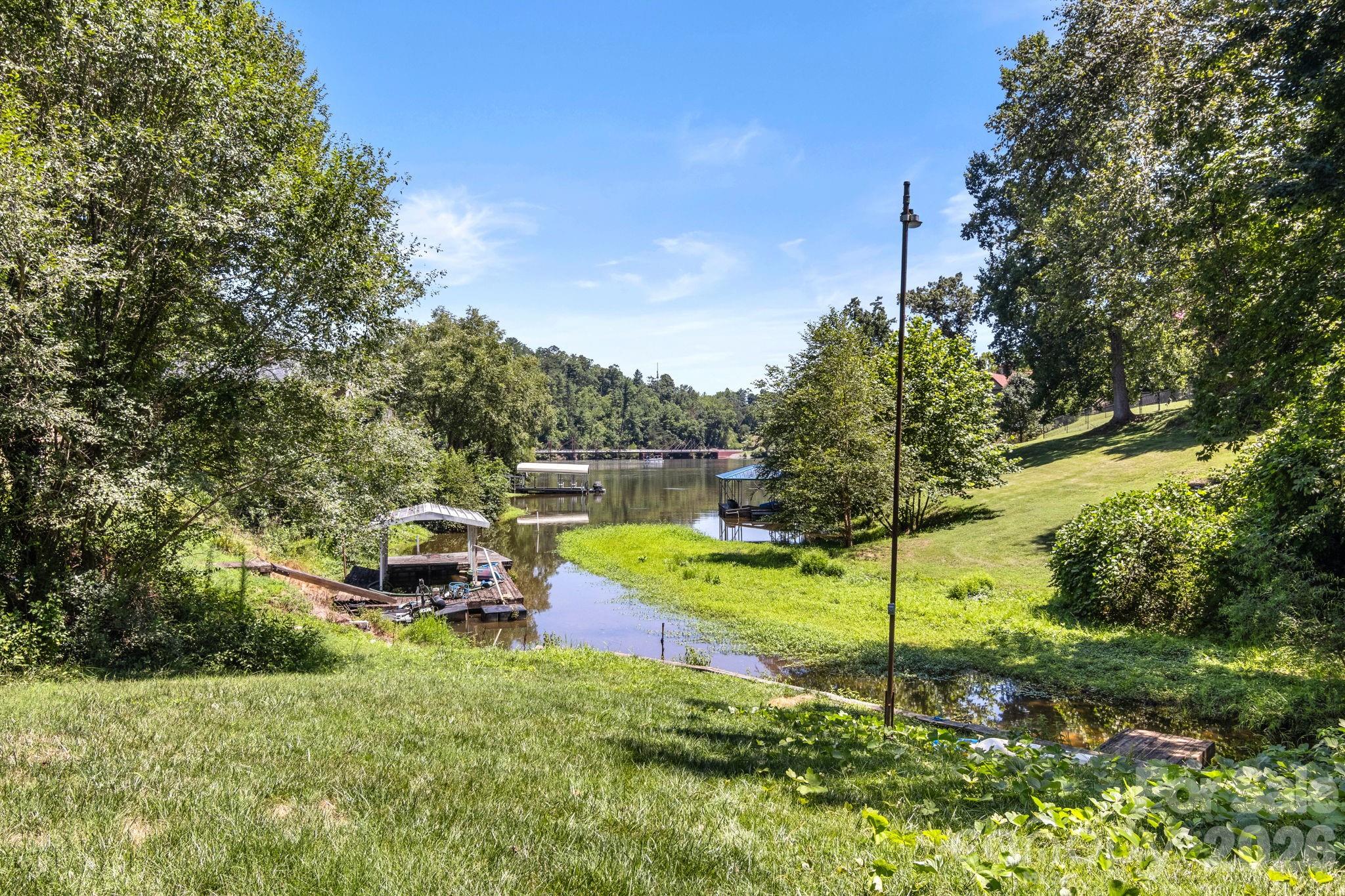 main property photo 12