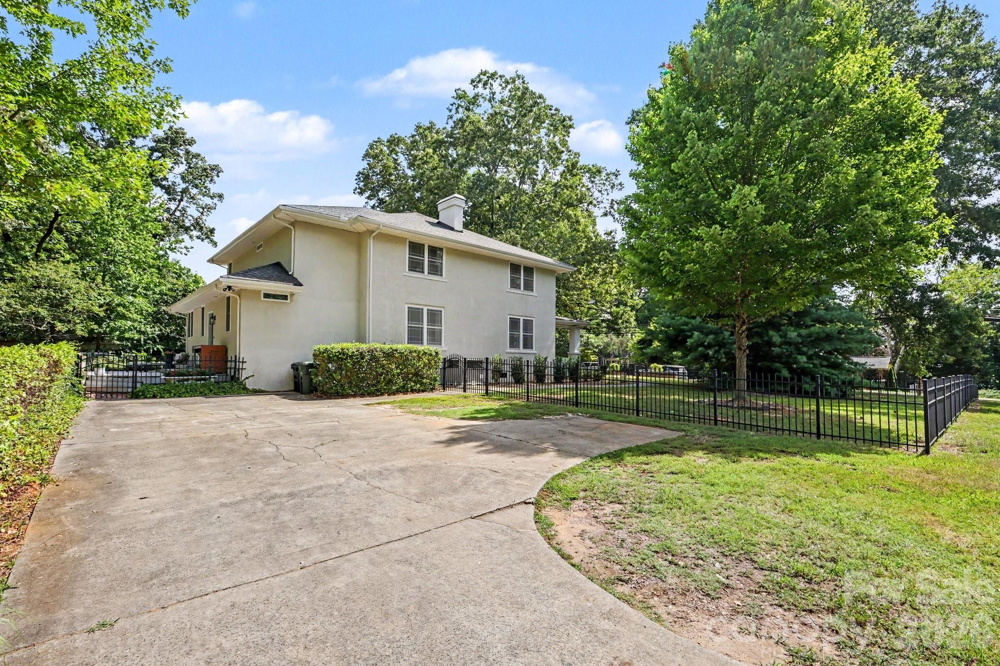 main property photo 34