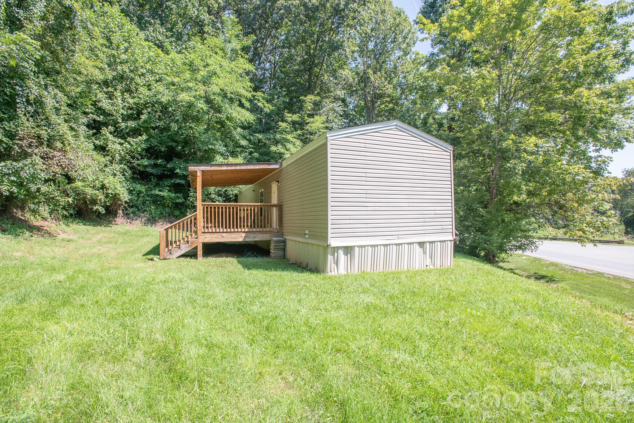 main property photo 6