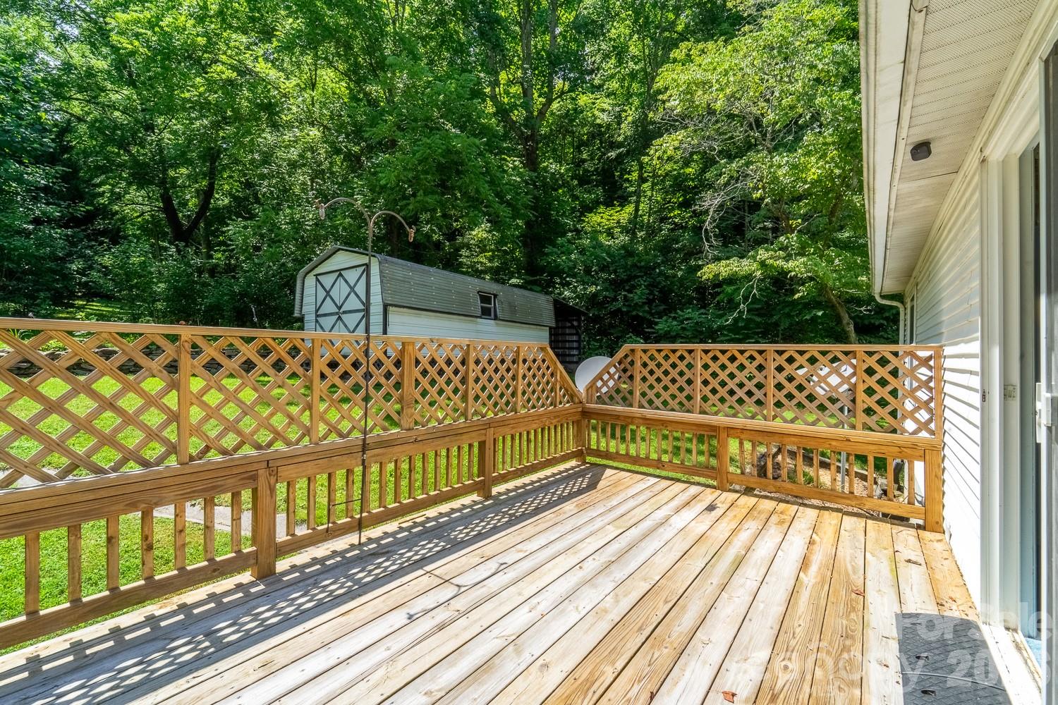 main property photo 35