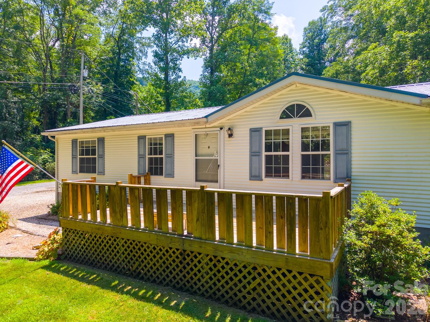 main property photo 5