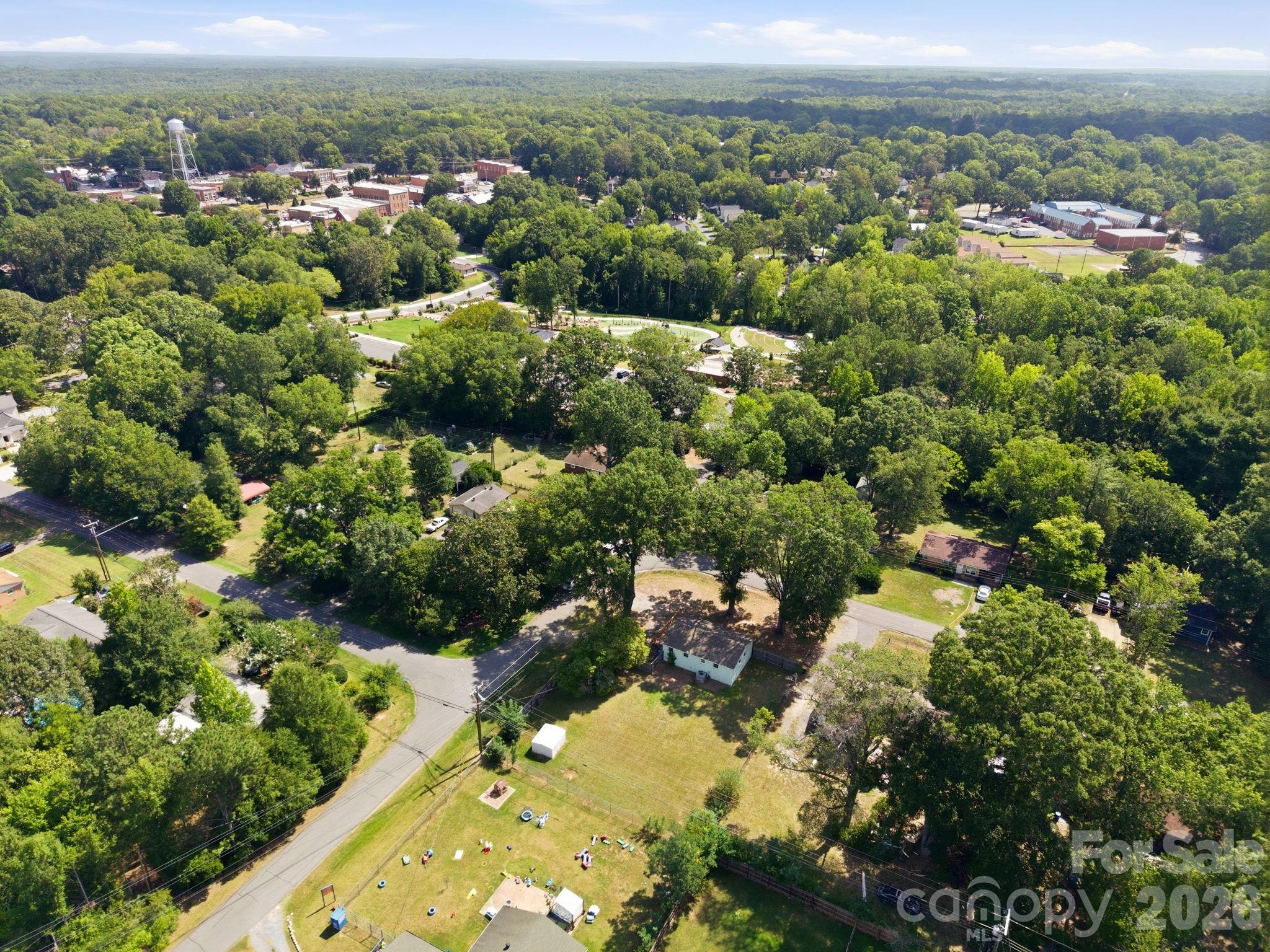 main property photo 31