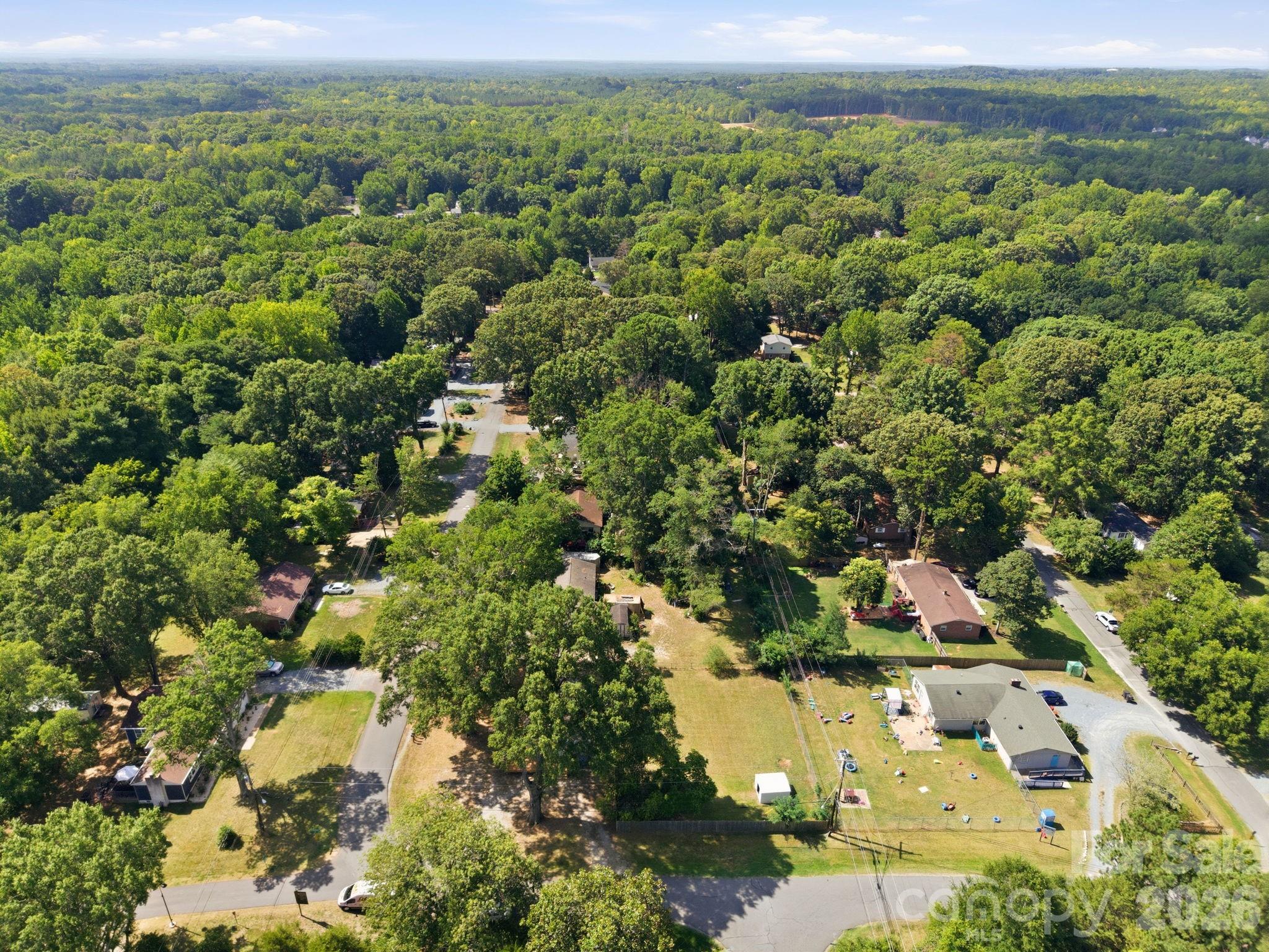 main property photo 33