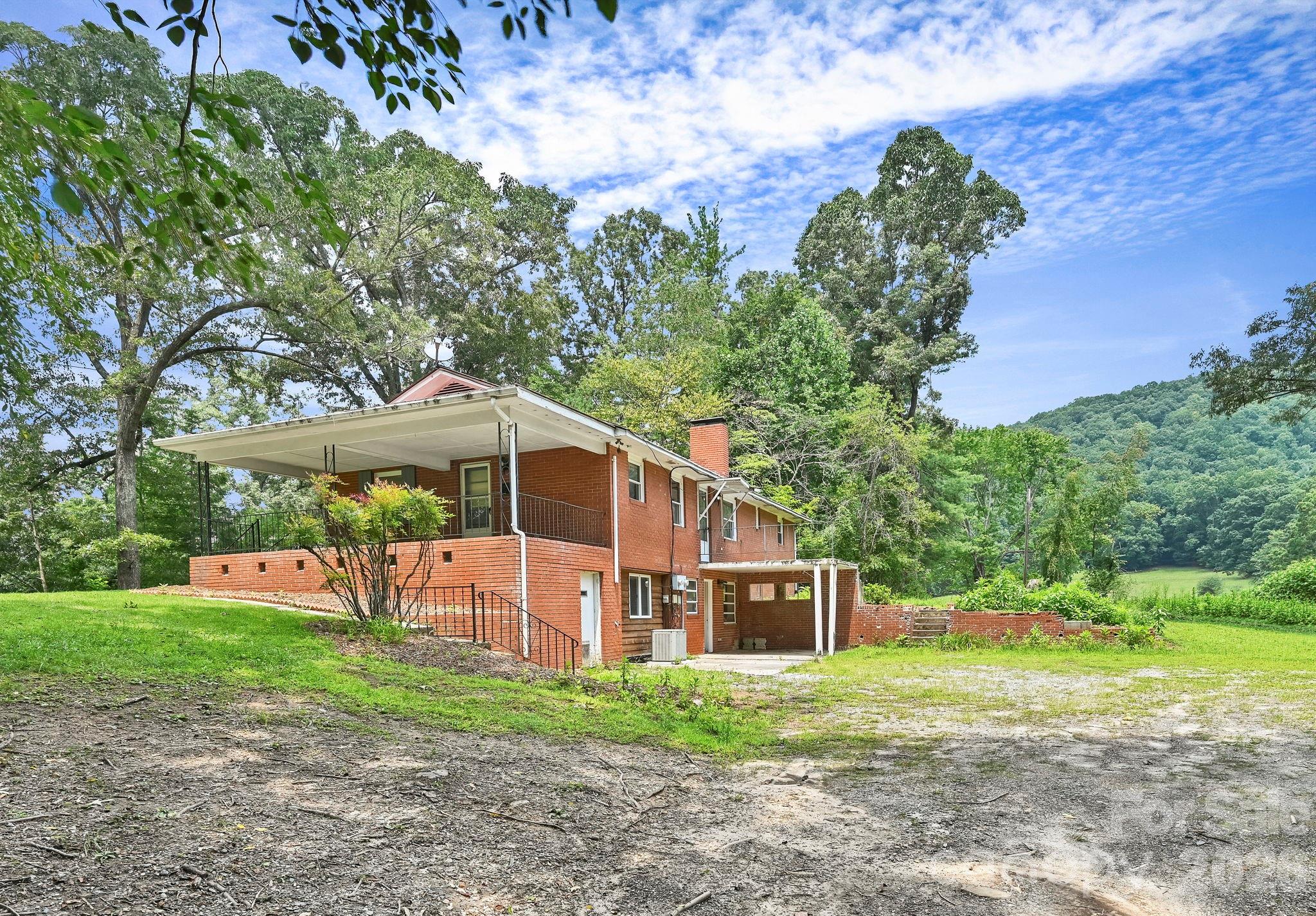 main property photo 4