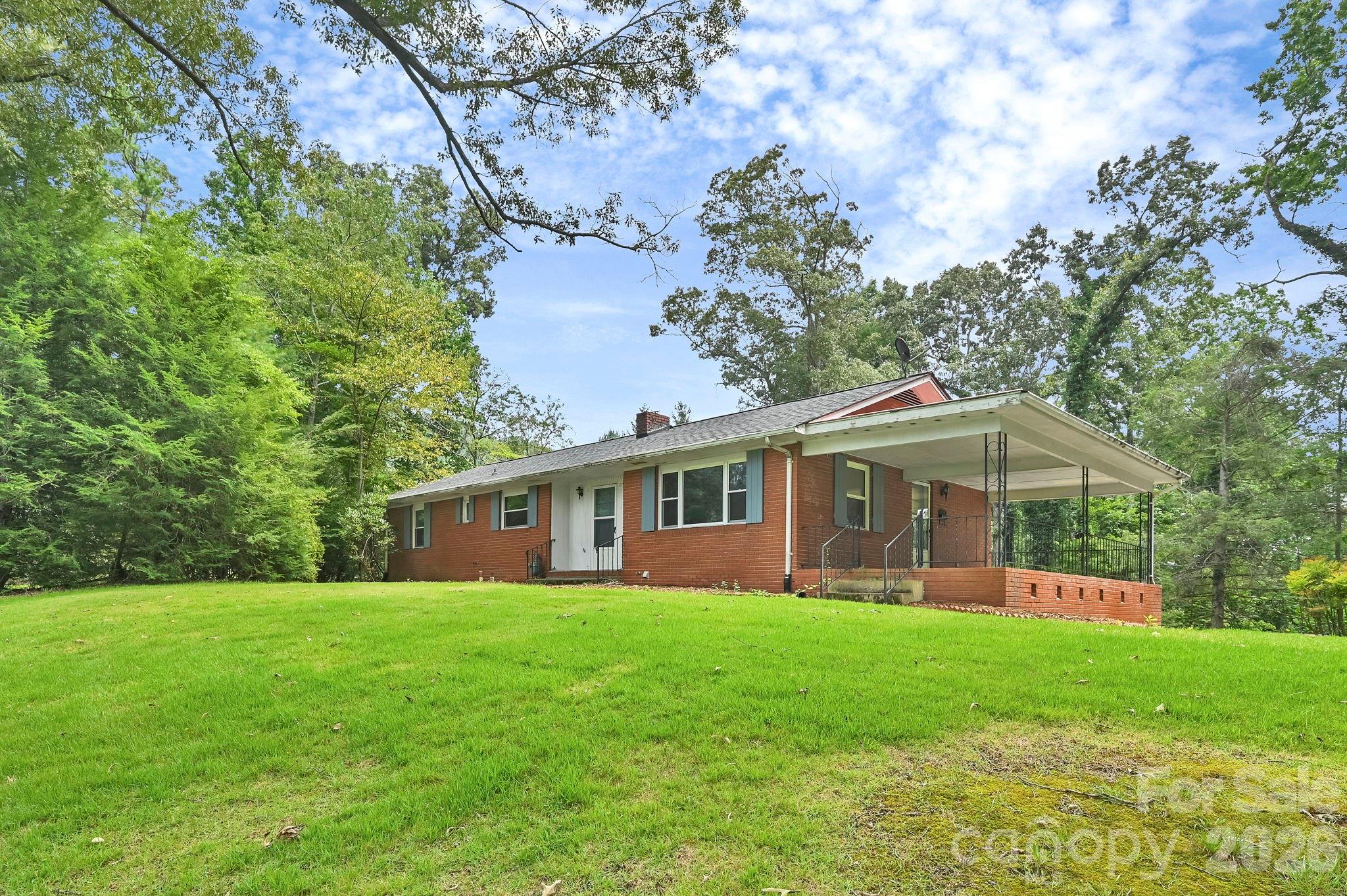 main property photo 5