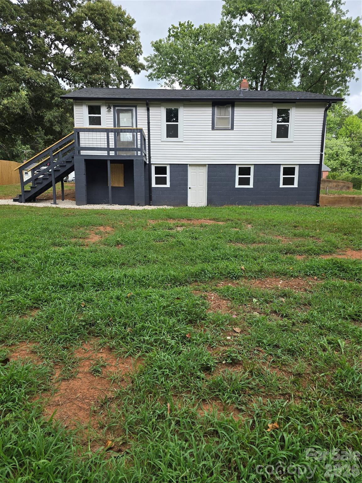 main property photo 22