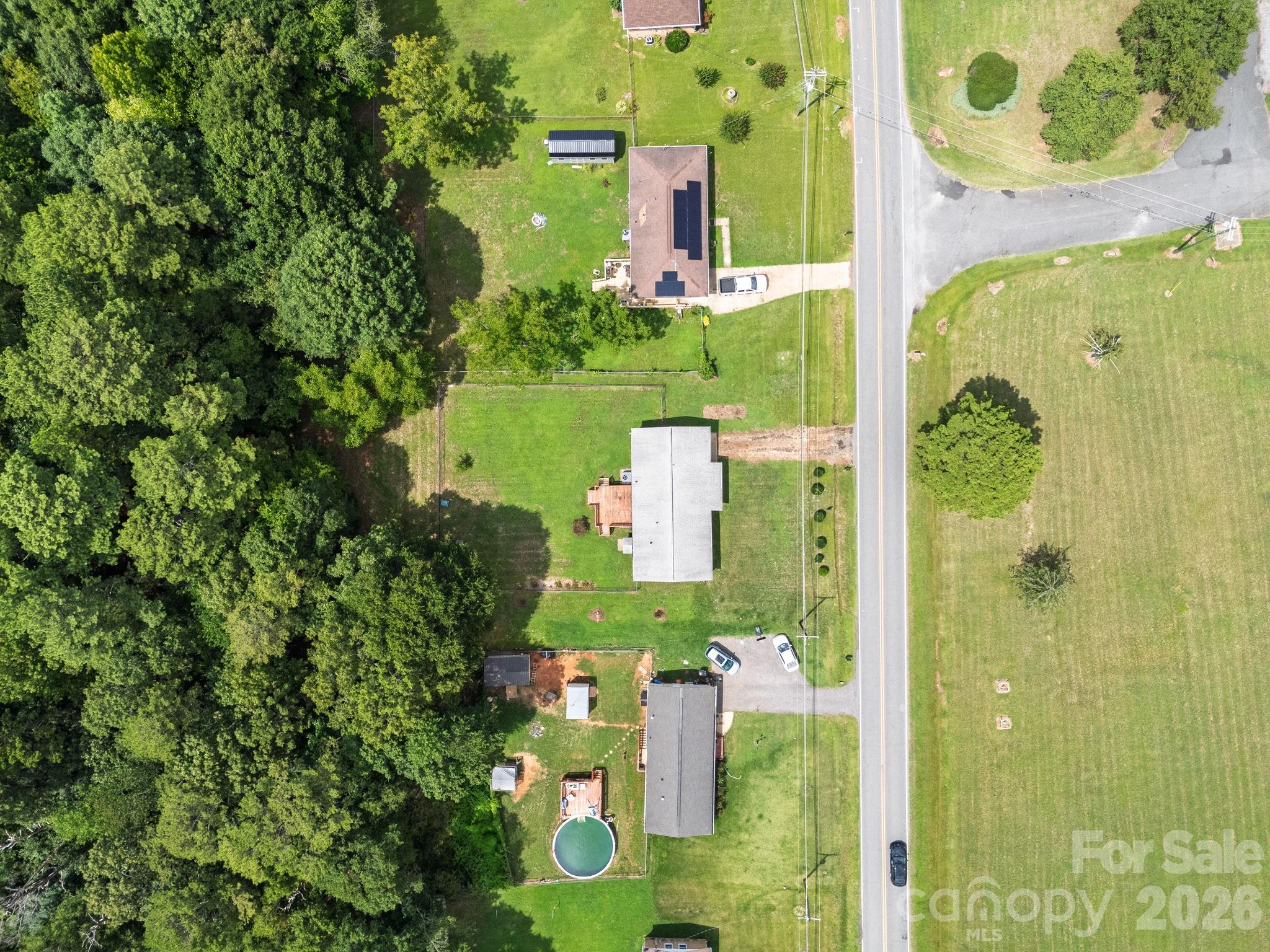 main property photo 36
