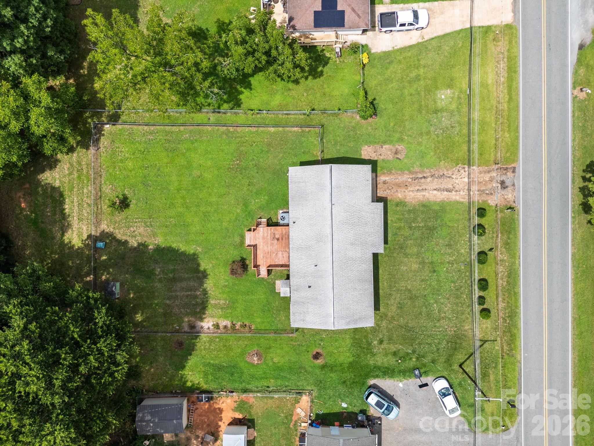 main property photo 37