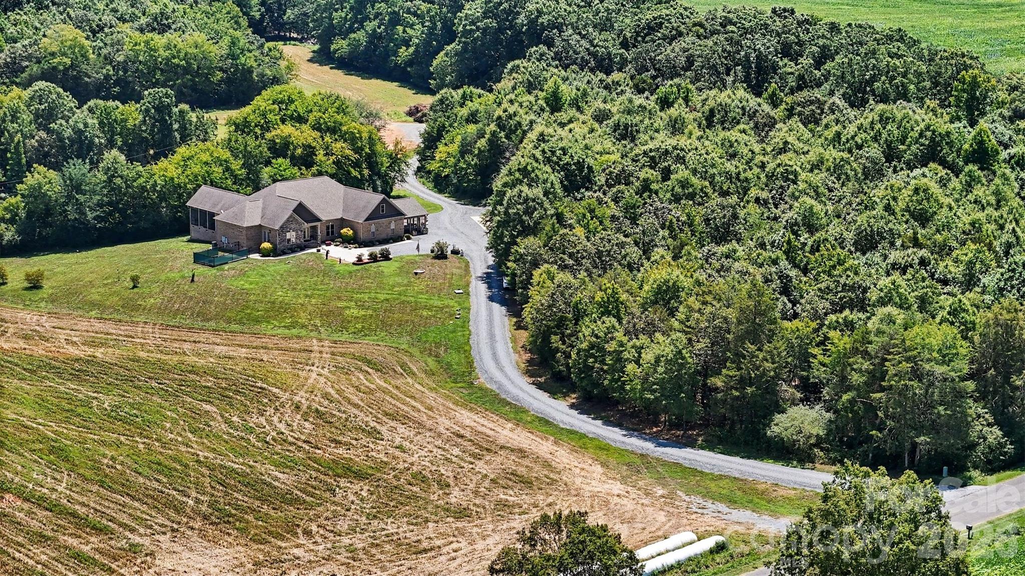 main property photo 44