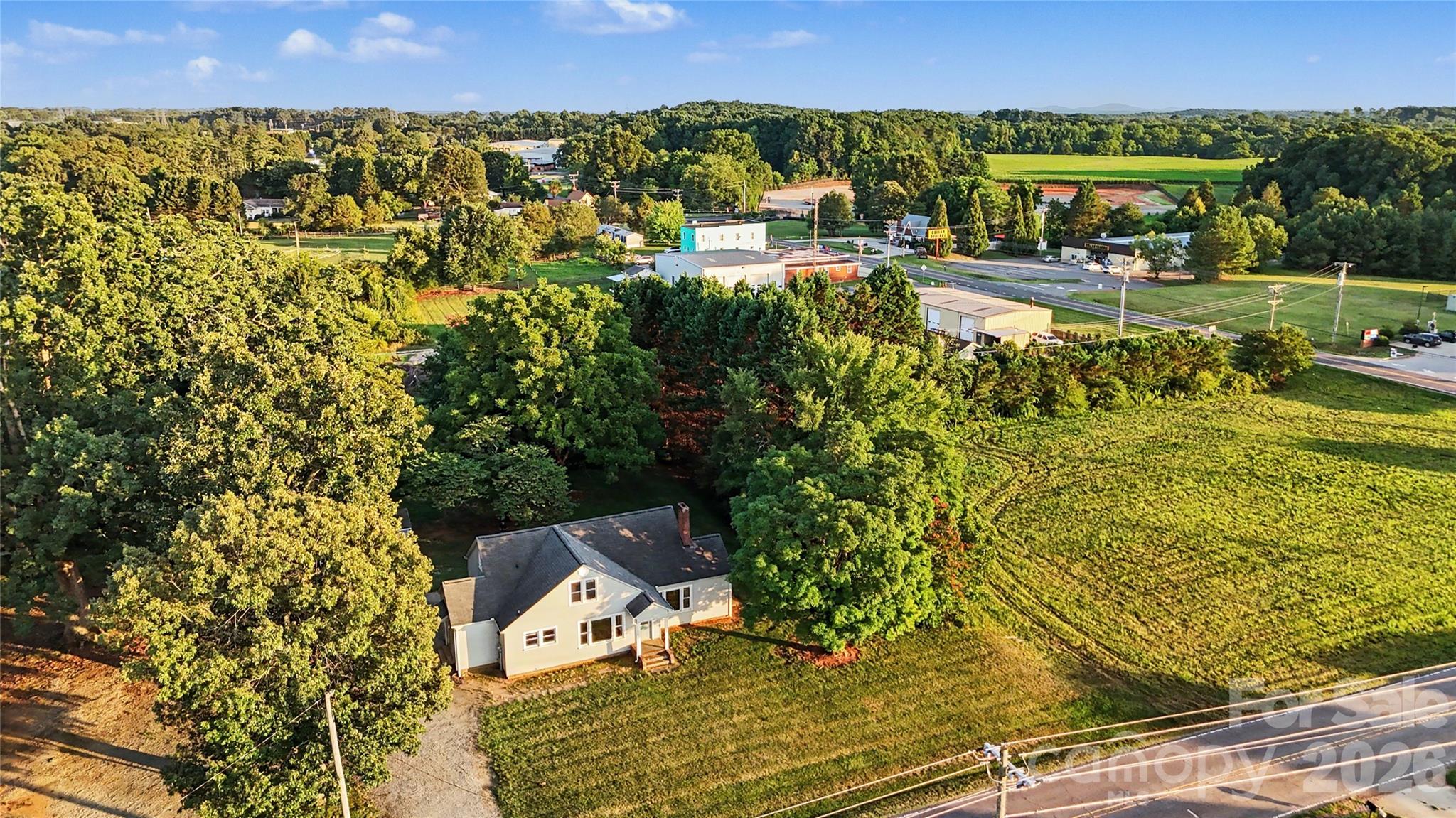 main property photo 19