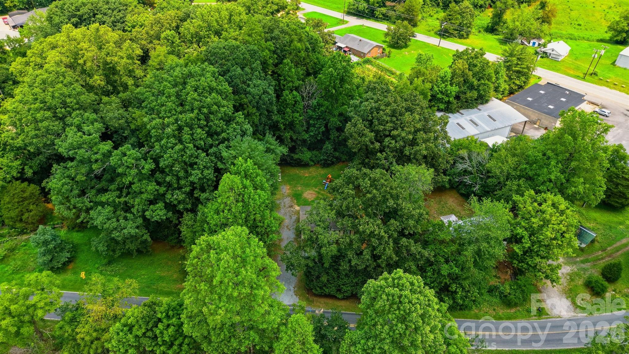 main property photo 24
