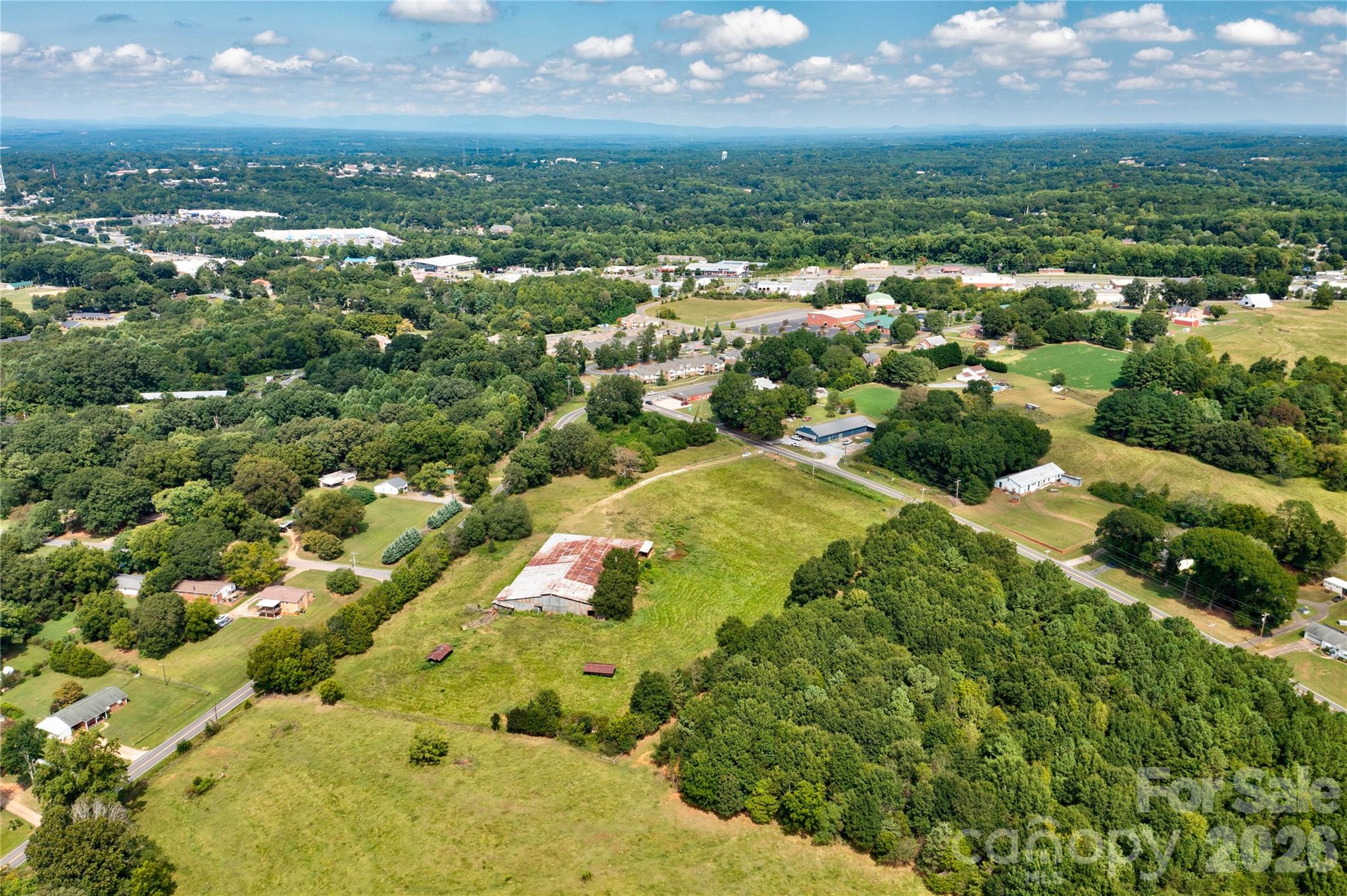 main property photo 10