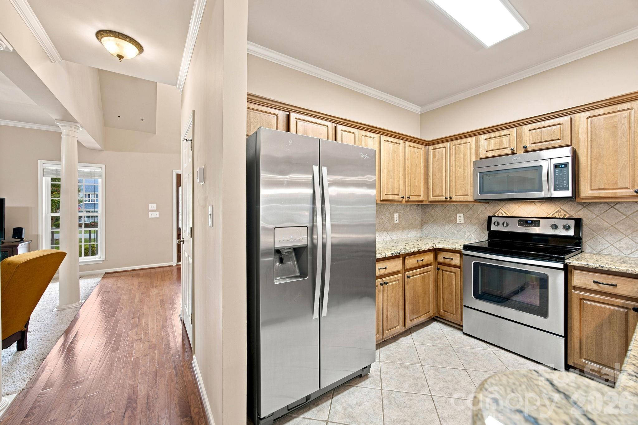 main property photo 10