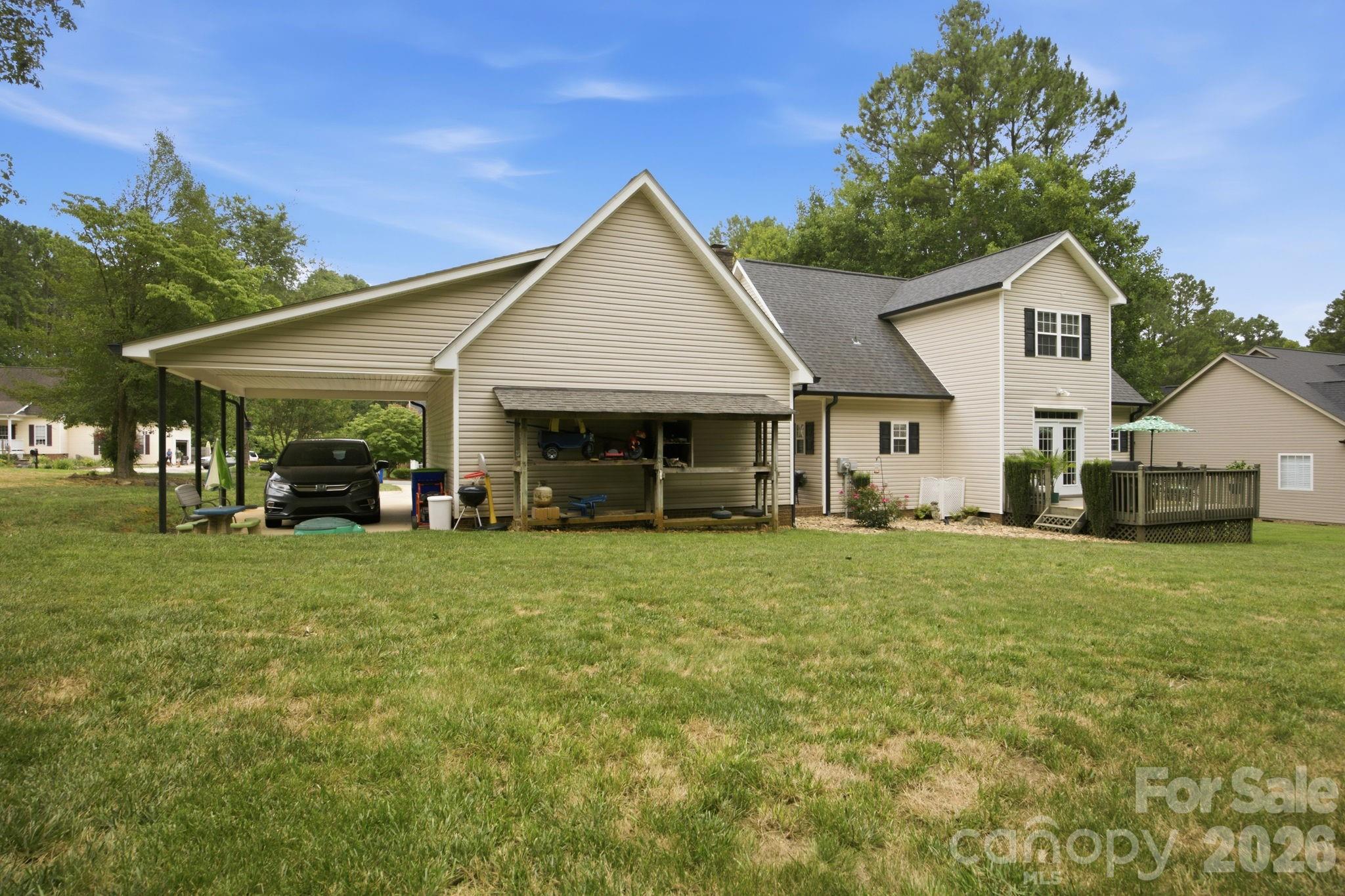main property photo 34