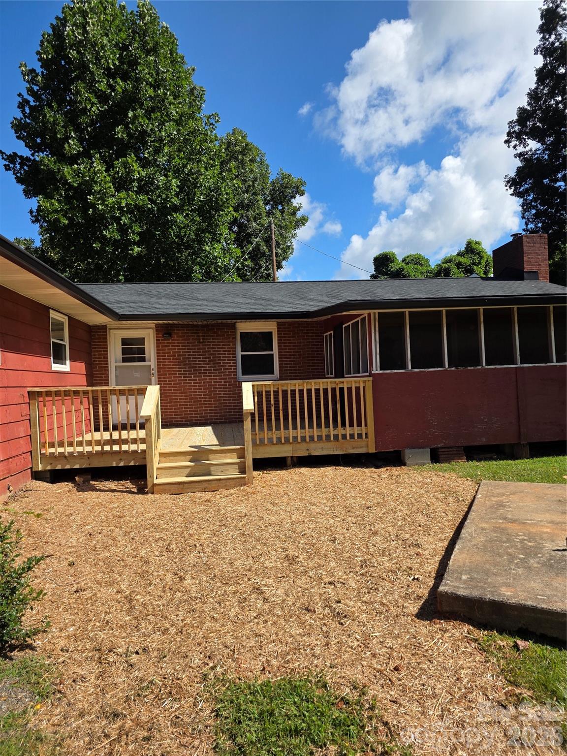 main property photo 45