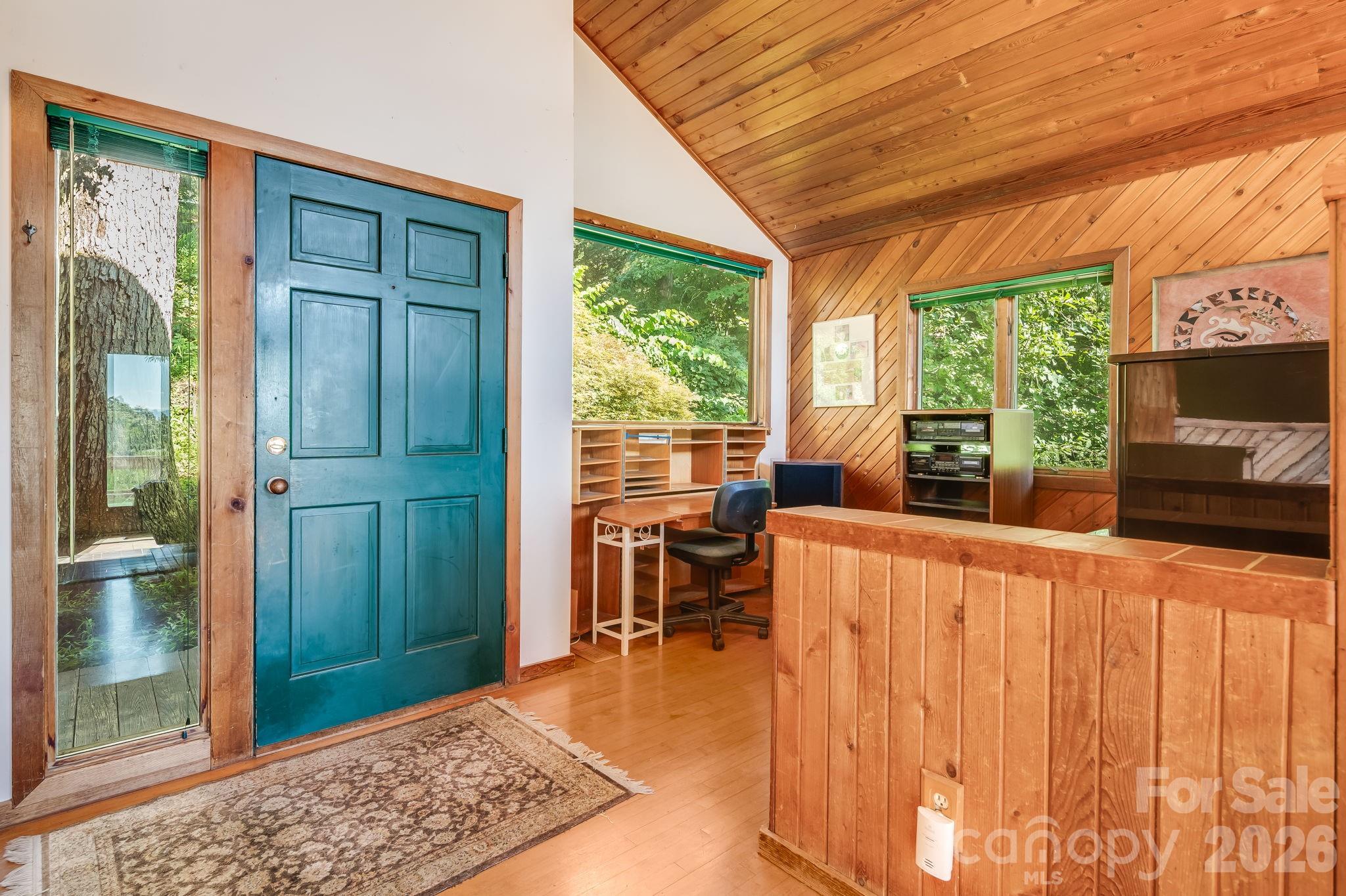main property photo 9