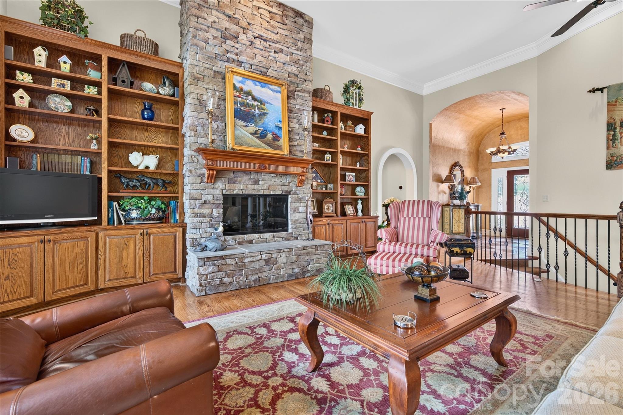 main property photo 13