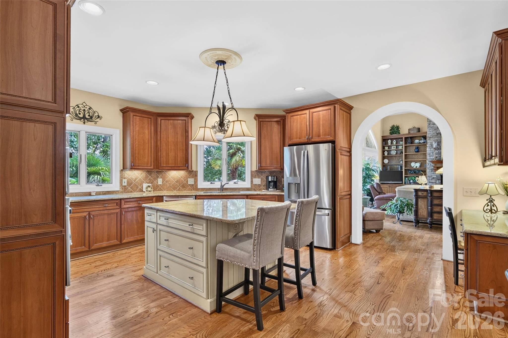 main property photo 18