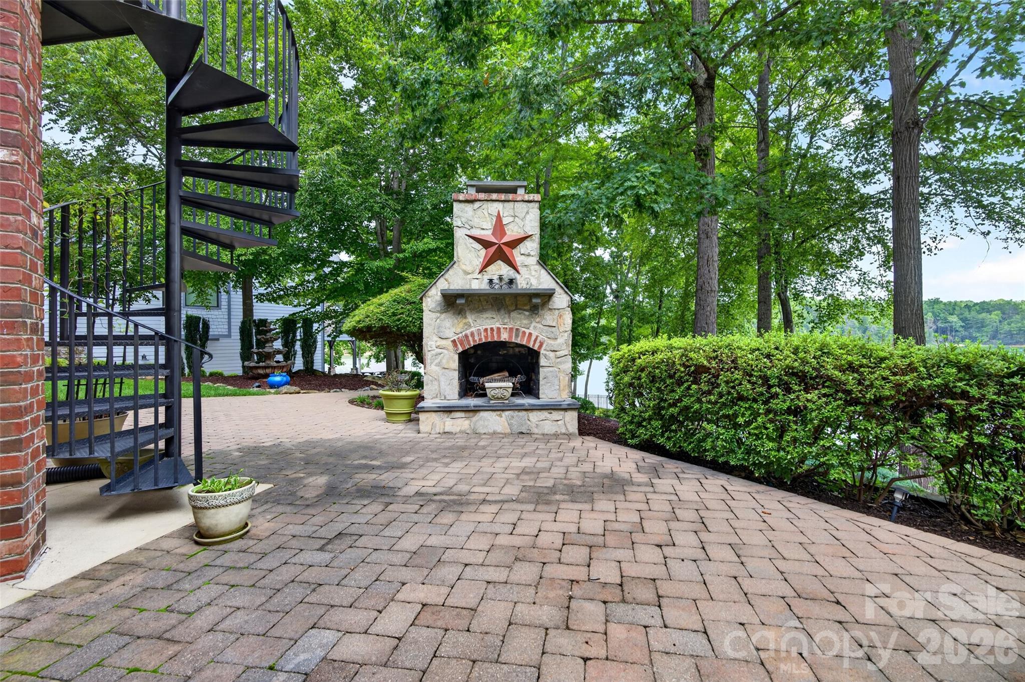 main property photo 41