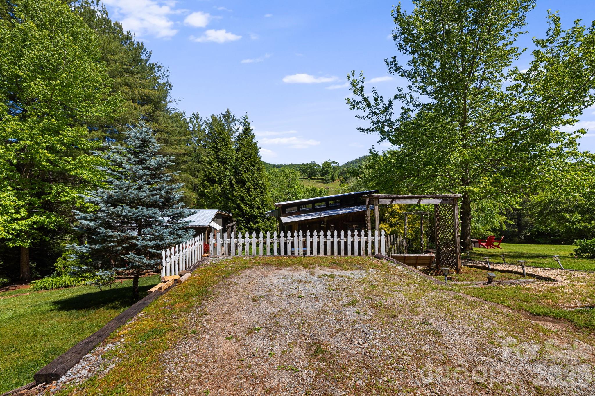 main property photo 37