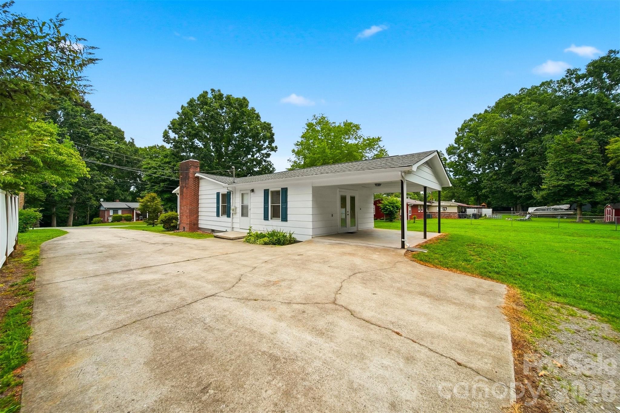 main property photo 22