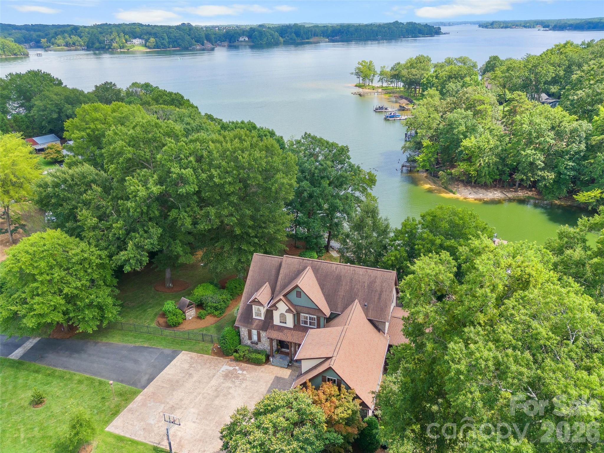 main property photo 2