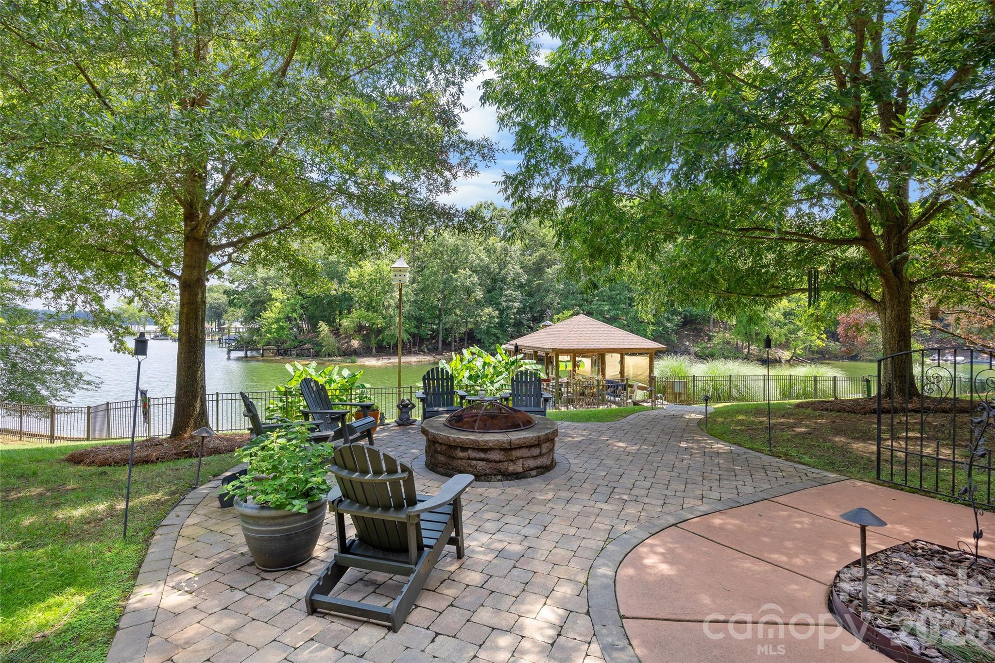 main property photo 44