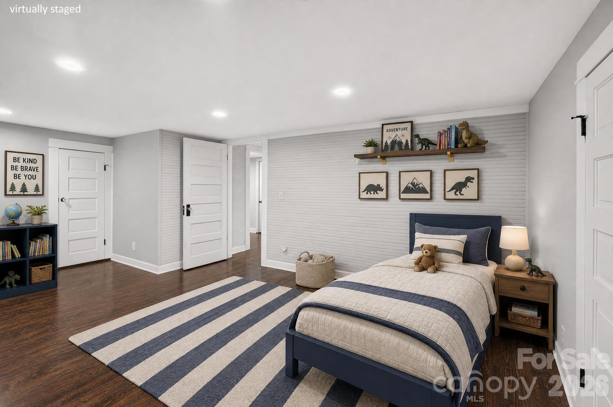 main property photo 19