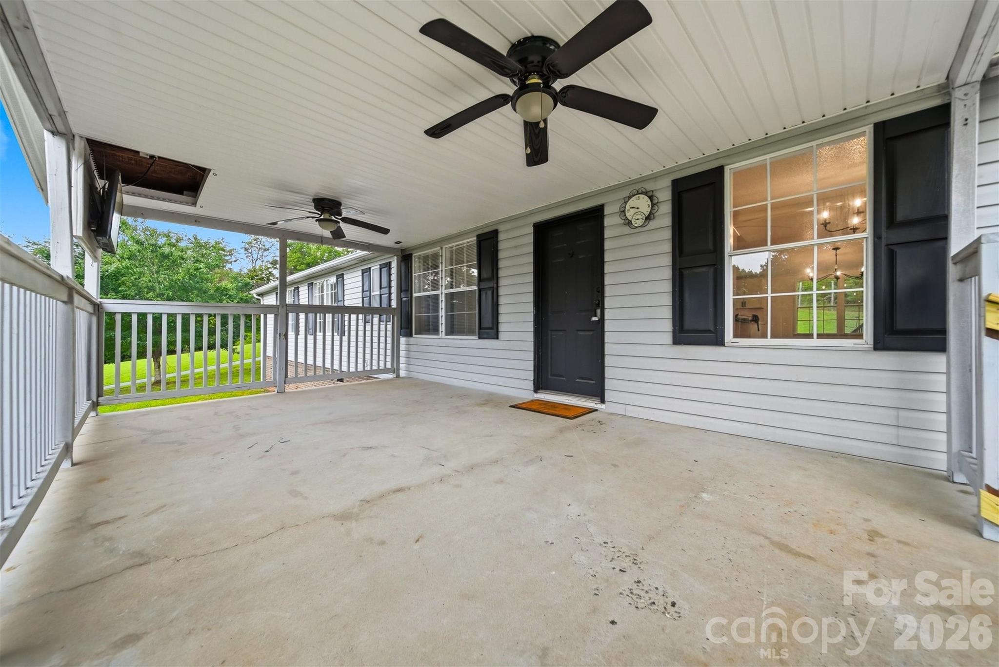 main property photo 4