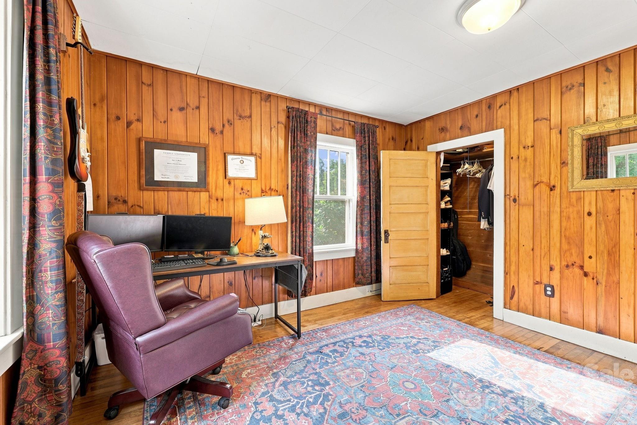 main property photo 19