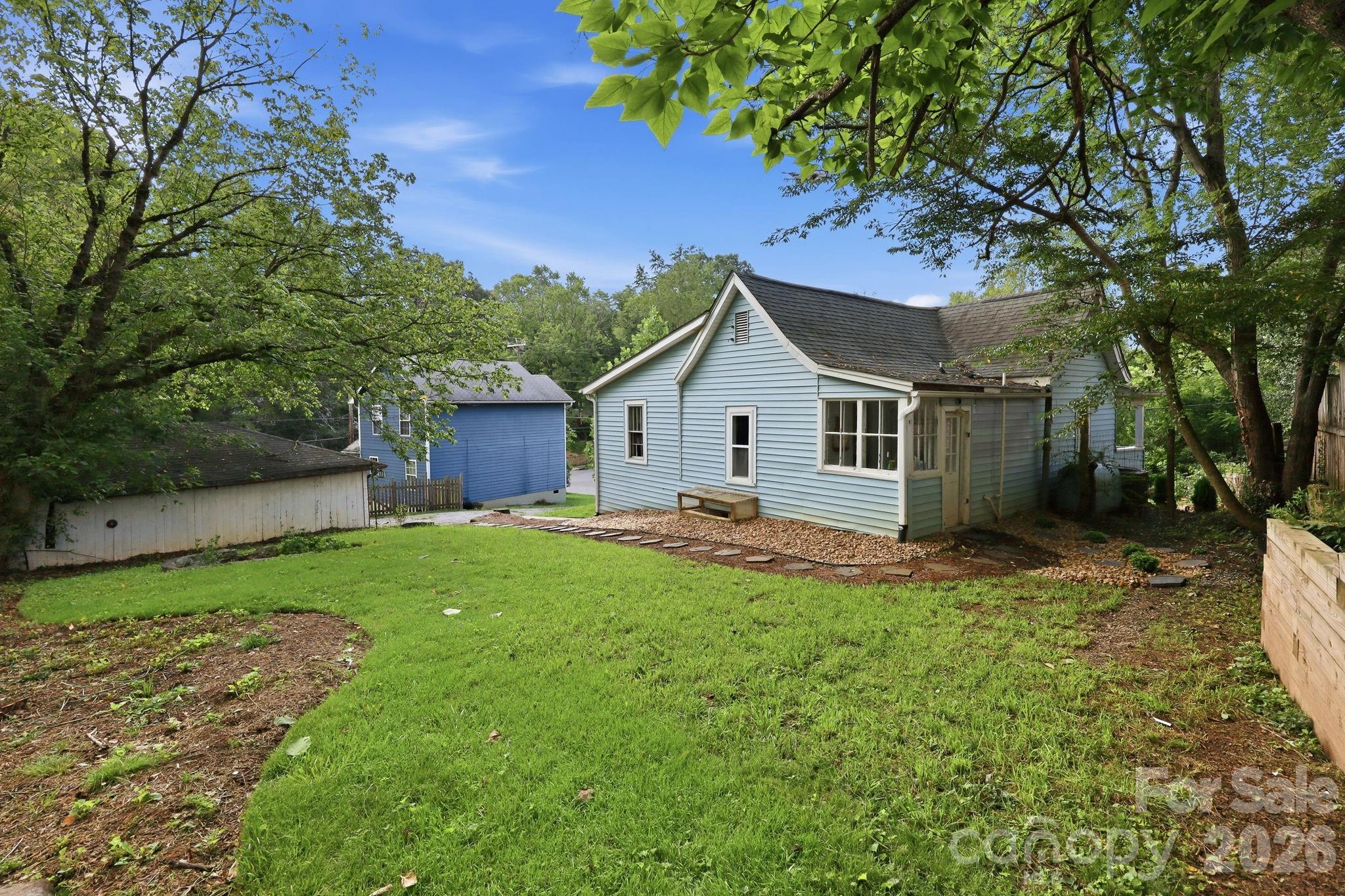 main property photo 38