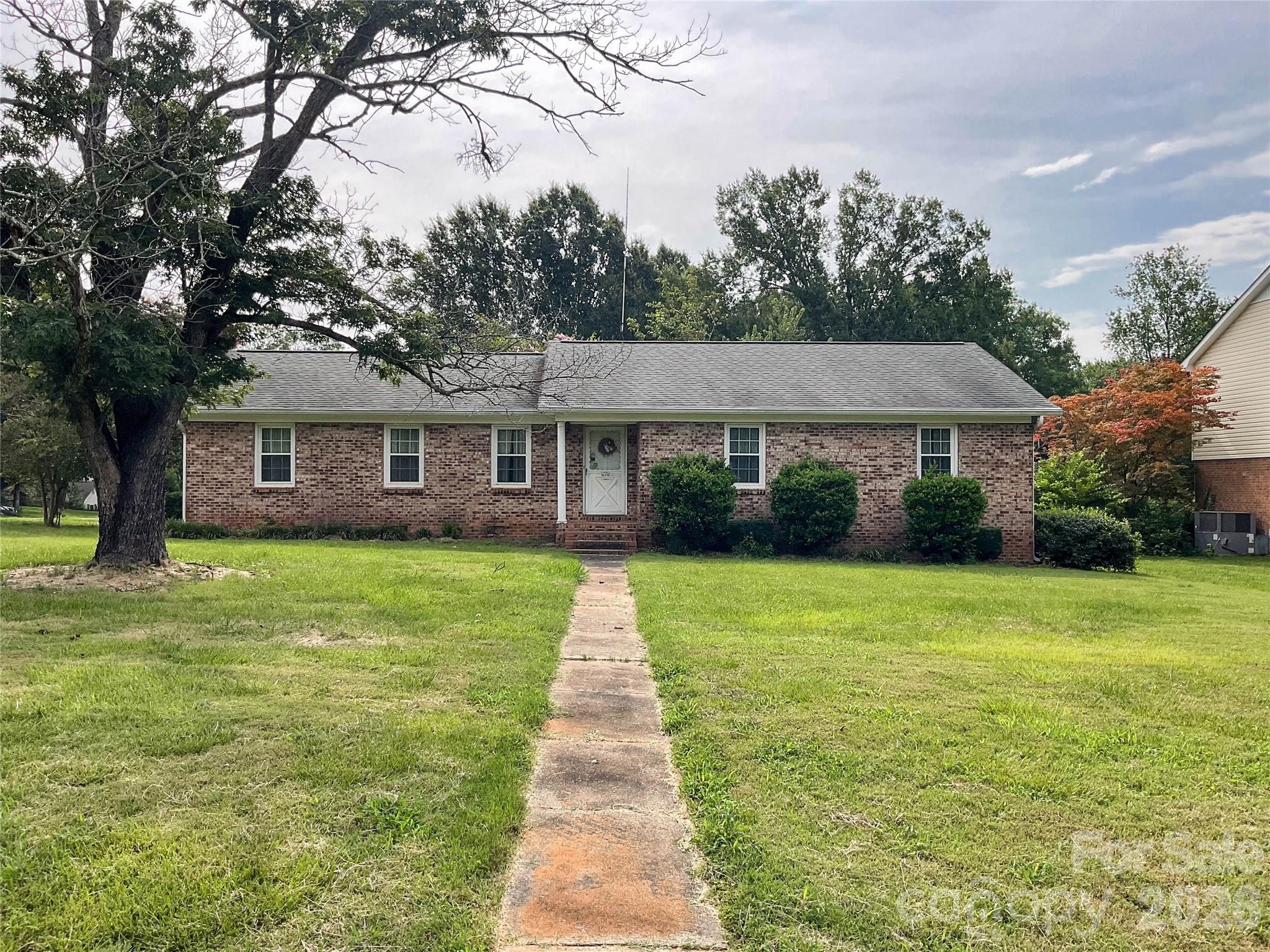 main property photo 0