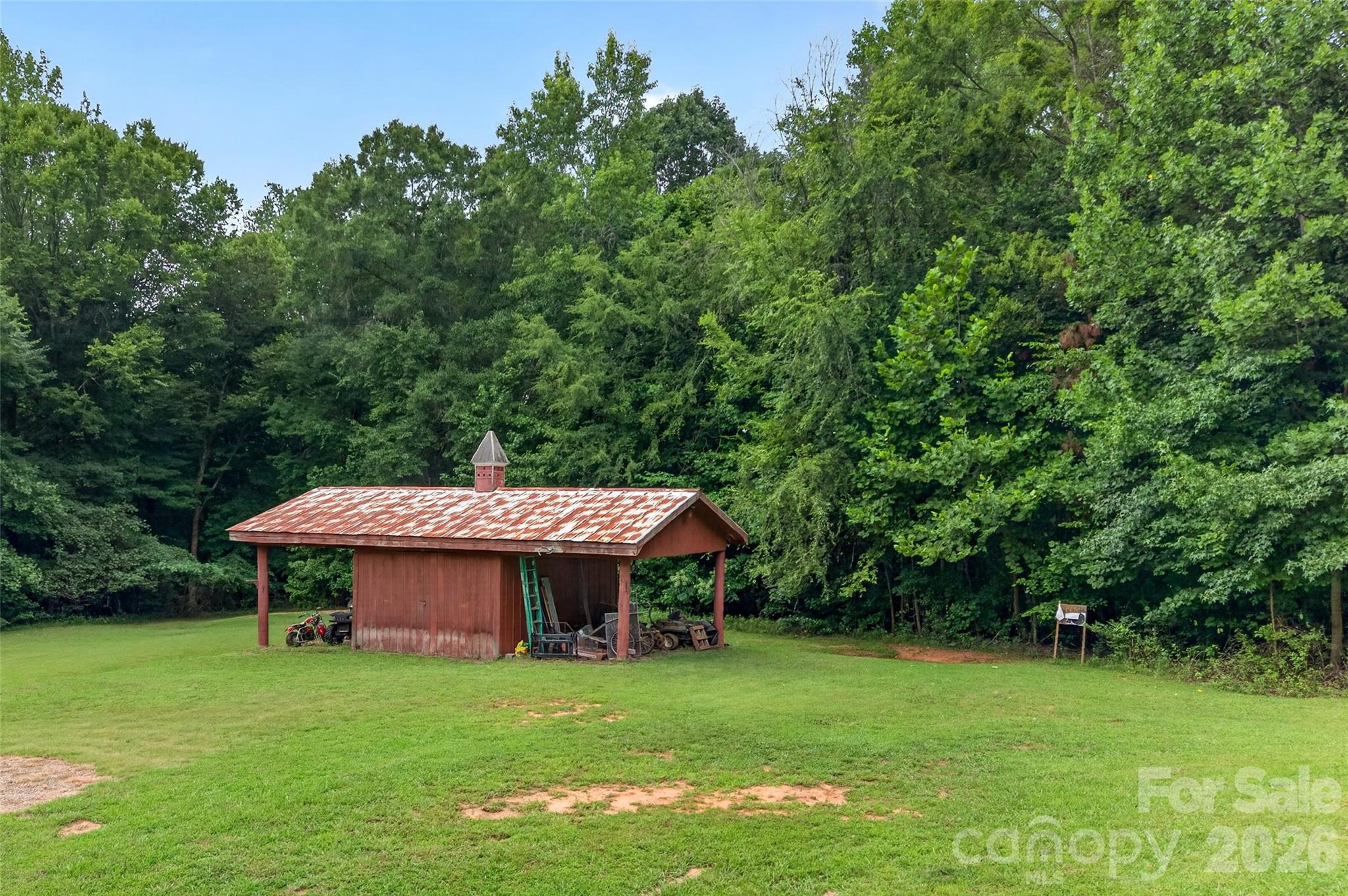 main property photo 45