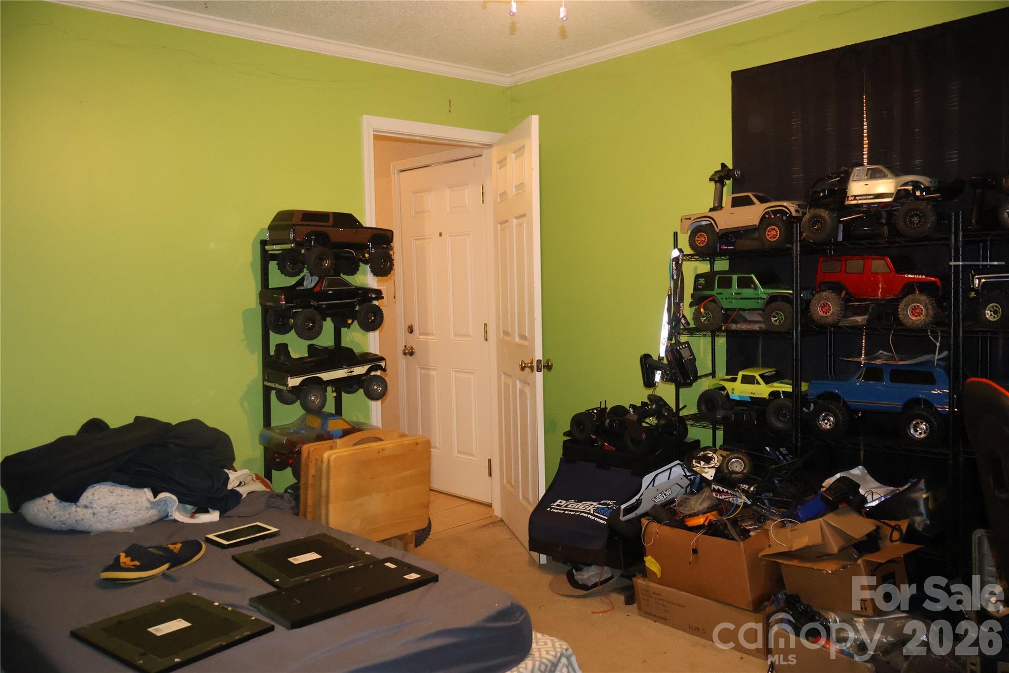 main property photo 12