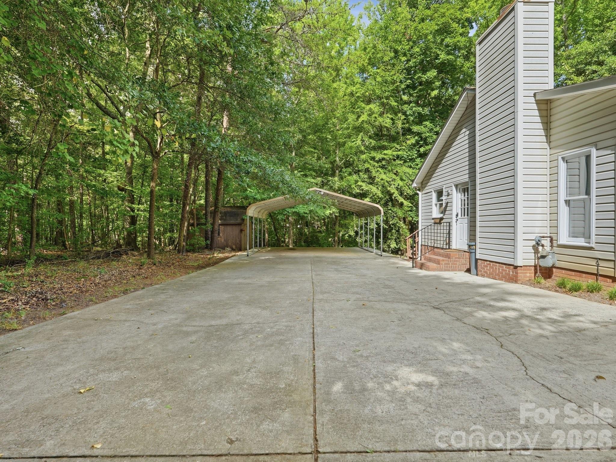 main property photo 20