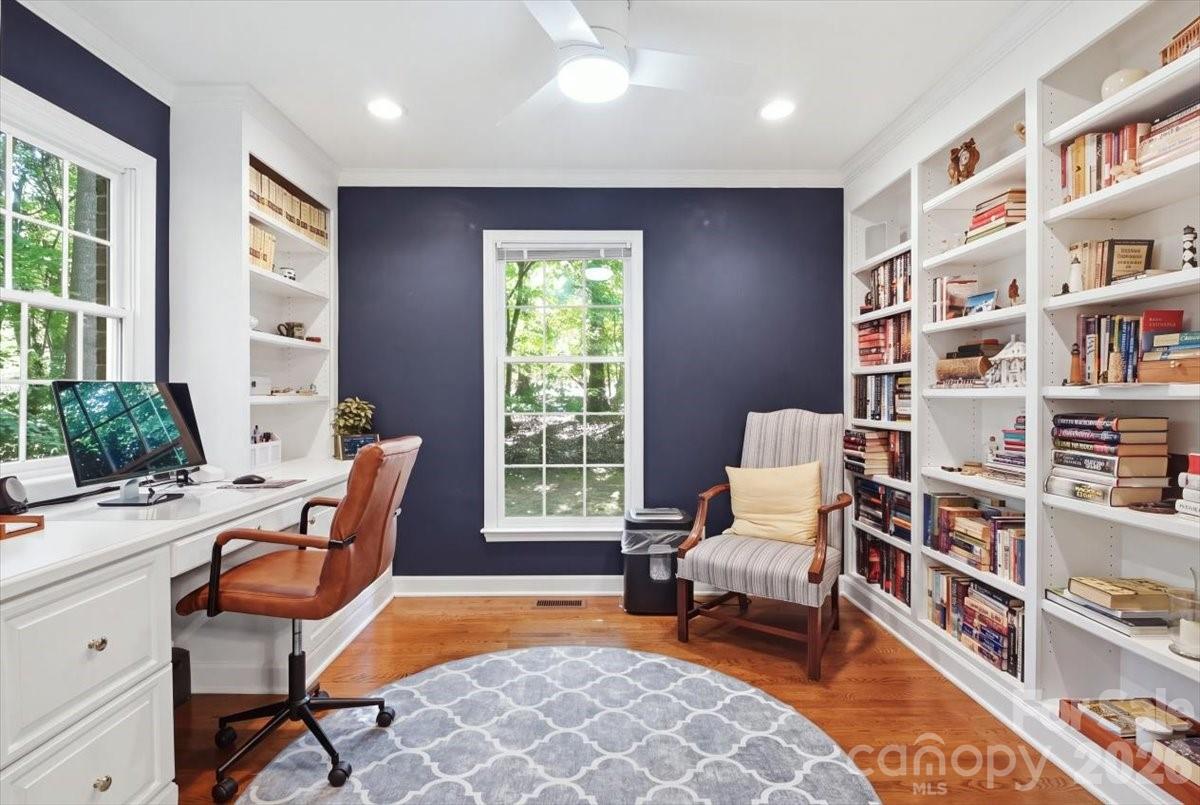 main property photo 15