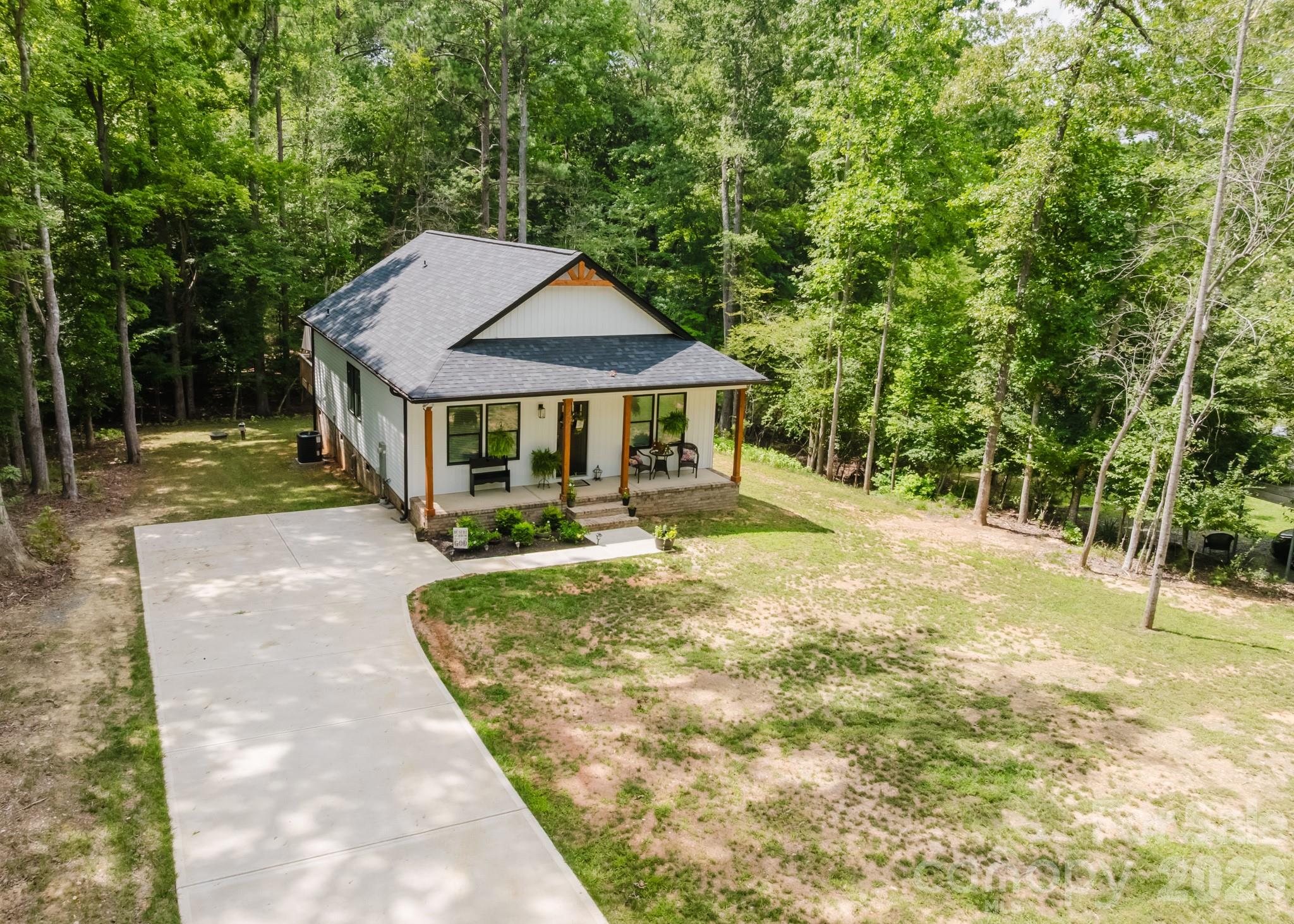 main property photo 42