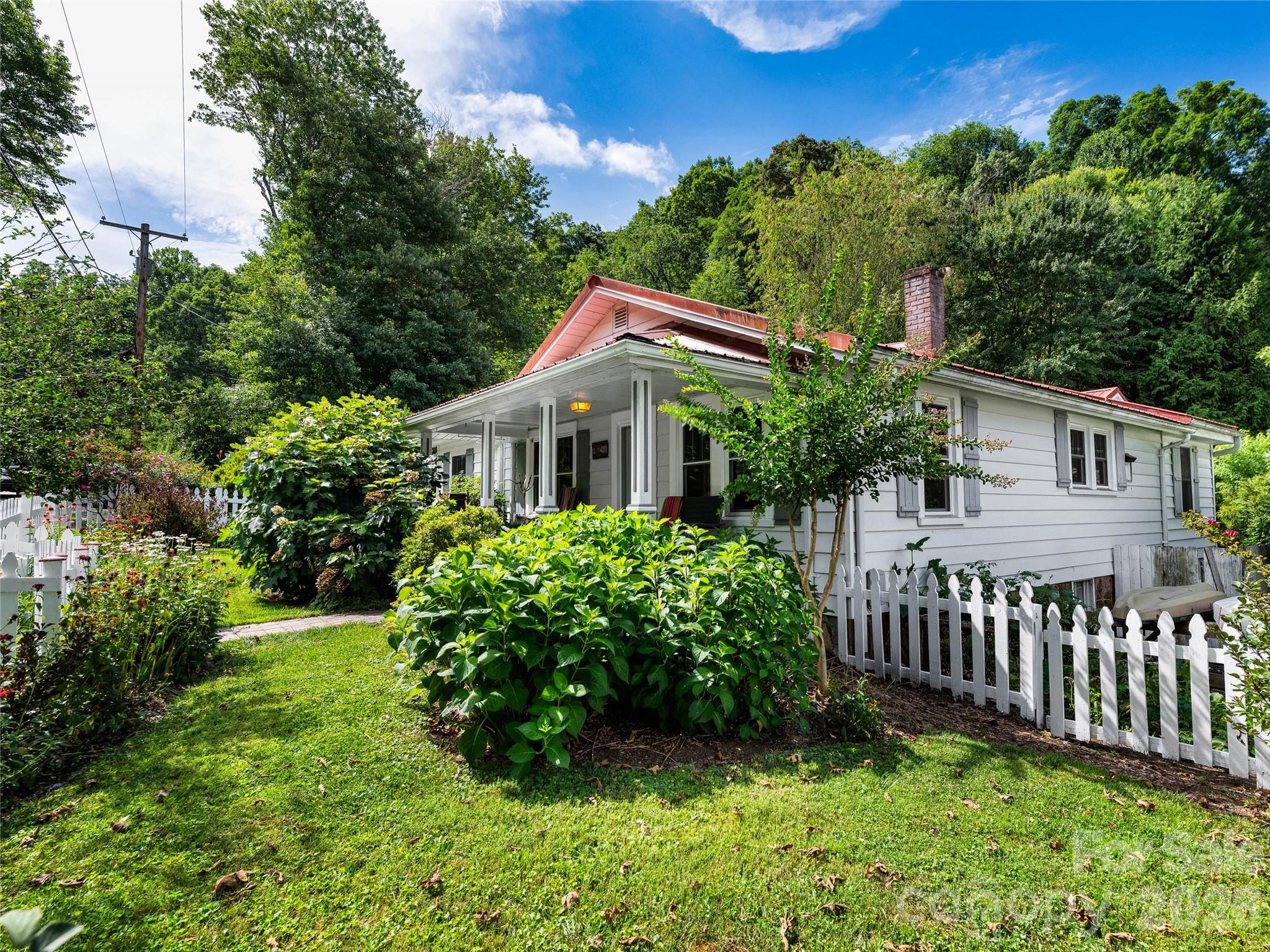 main property photo 41