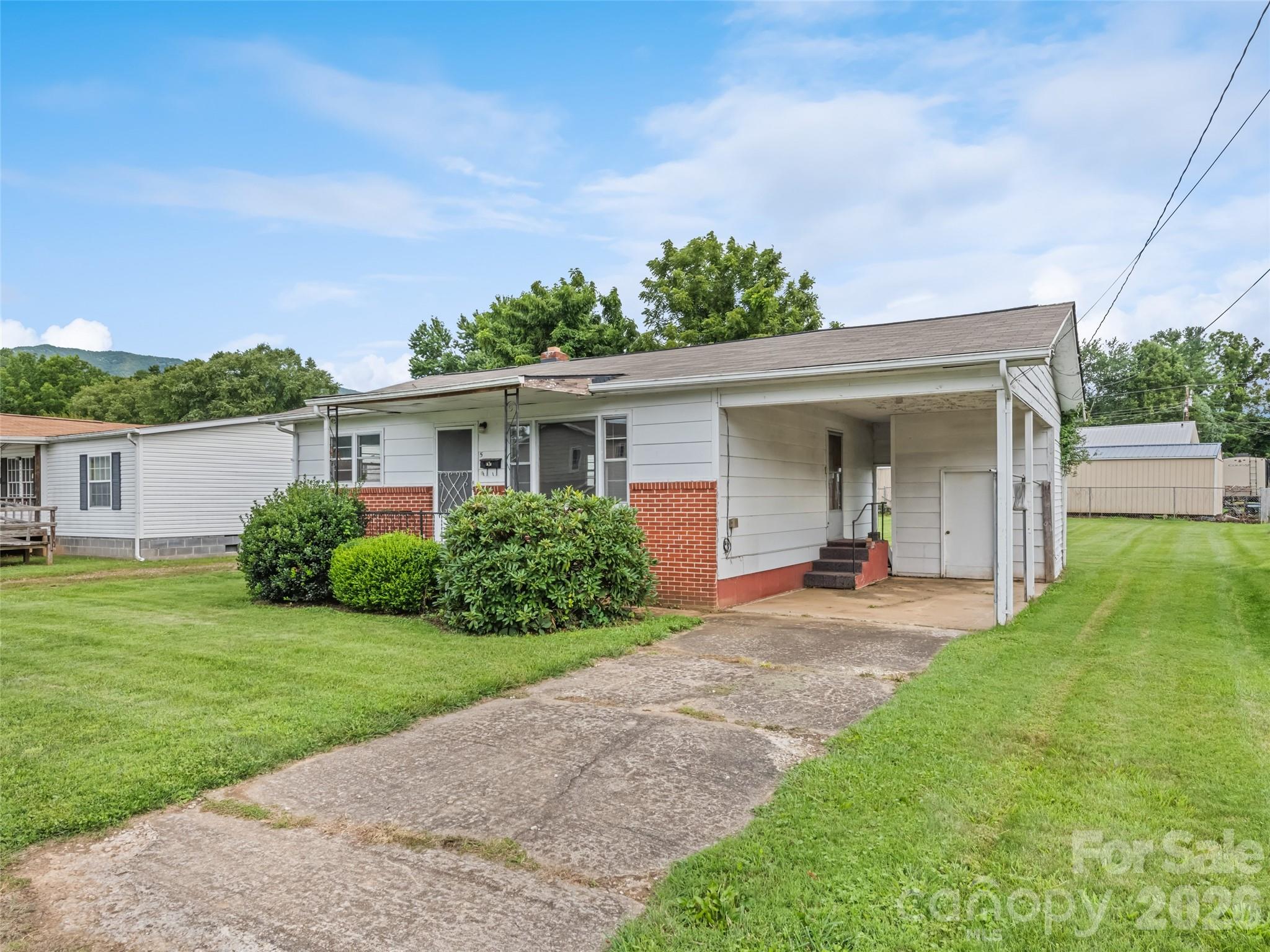 main property photo 14